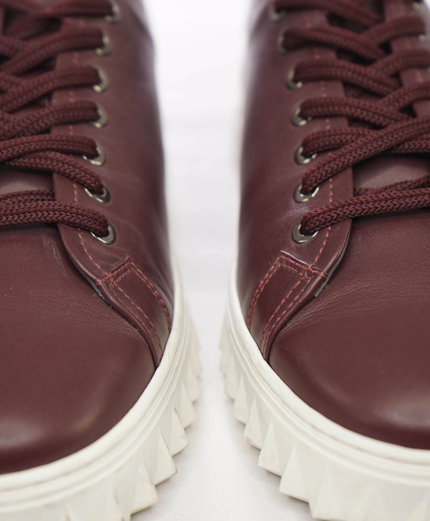 $700 Salvatore Ferragamo Purple Sneakers Leather Footwear 8.5 M