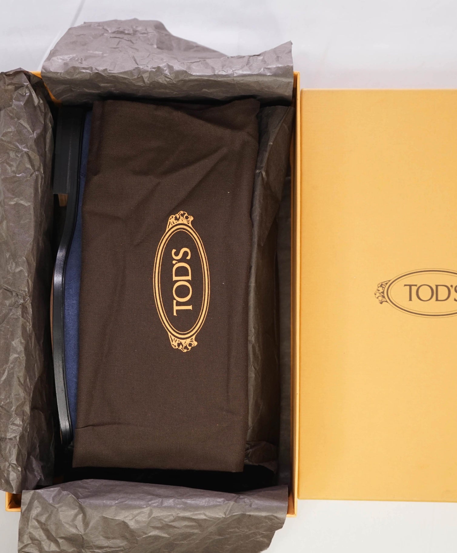 $700 Tod's Solid Navy Suede Chukka Ankle Boots 8US (7IT)