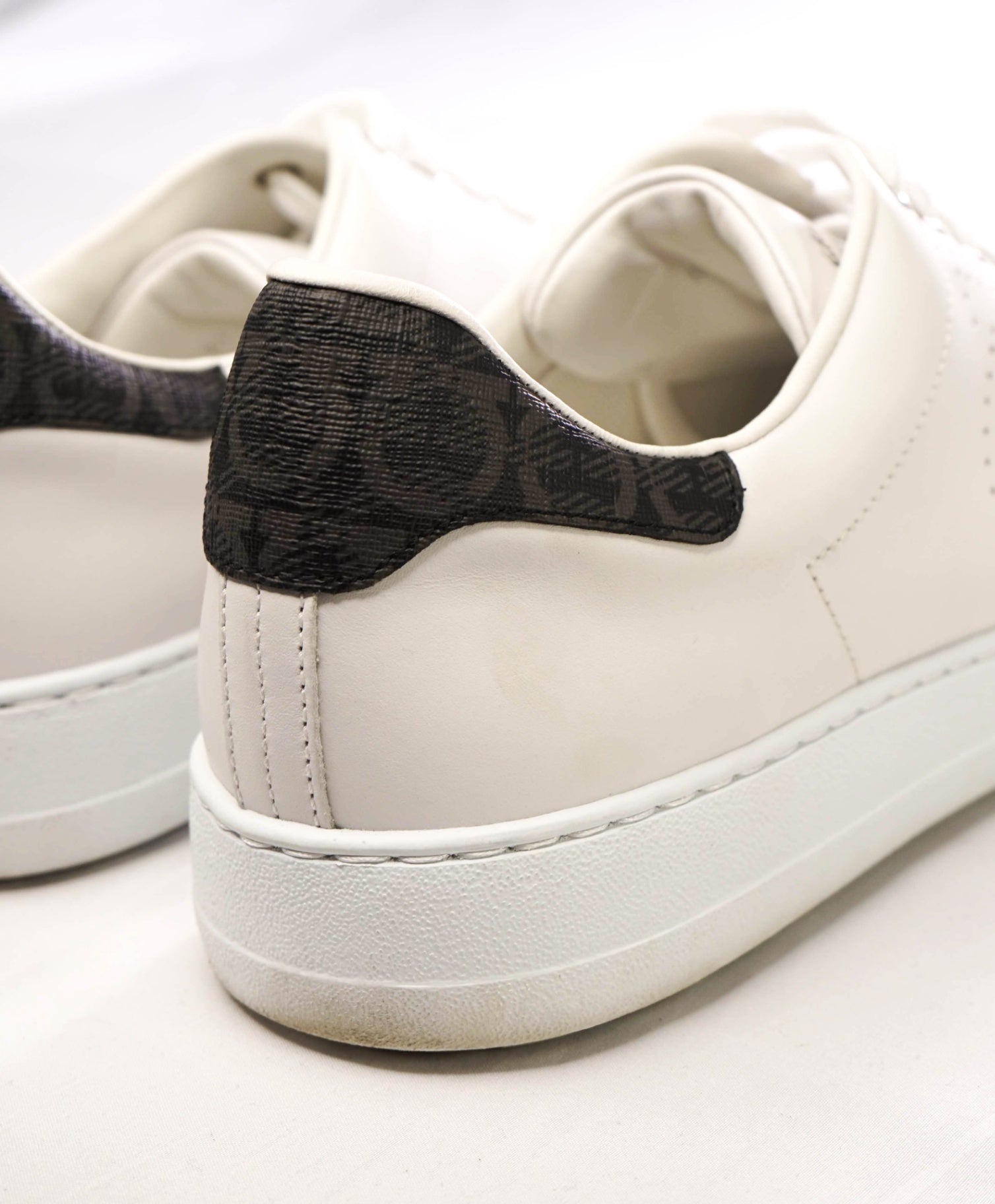 Salvatore Ferragamo "PIERRE" White Sneakers Leather 10.5 M