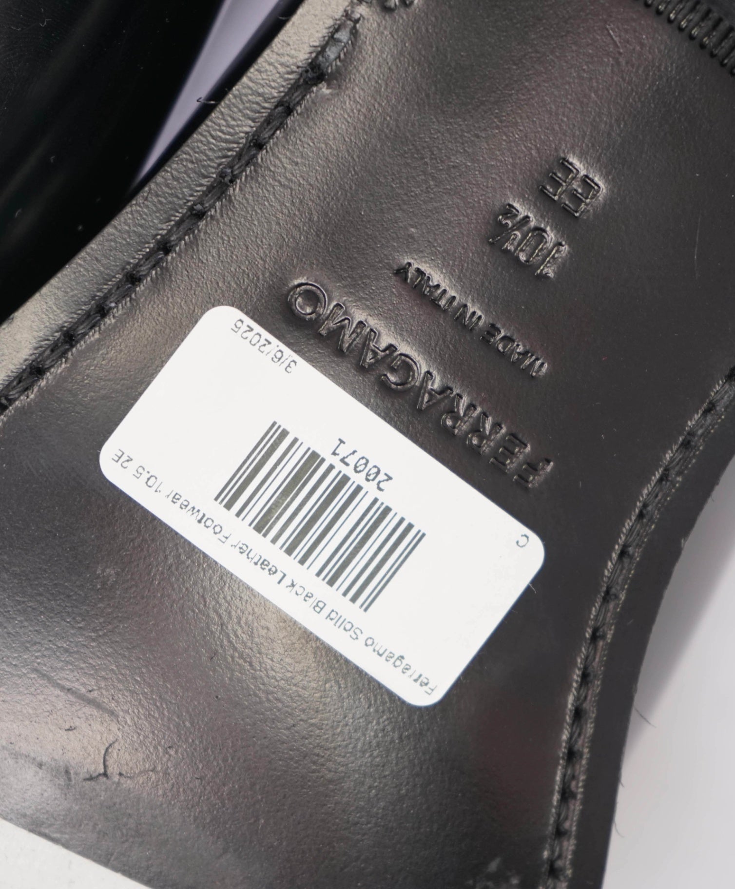 $1,090 Ferragamo Solid Black Leather Footwear 10.5 2E