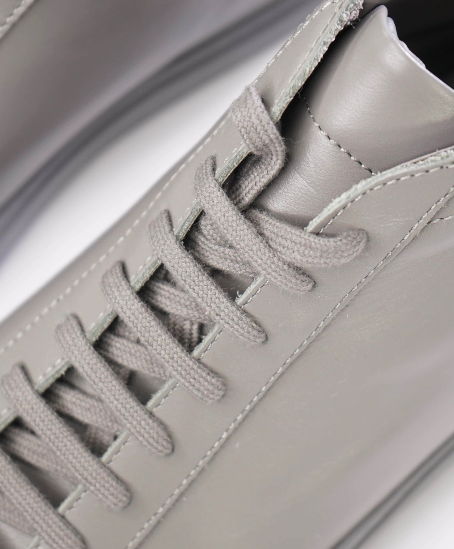 $450 Common Projects Solid Grey Hightop Sneakers Leather 10 (43EU)