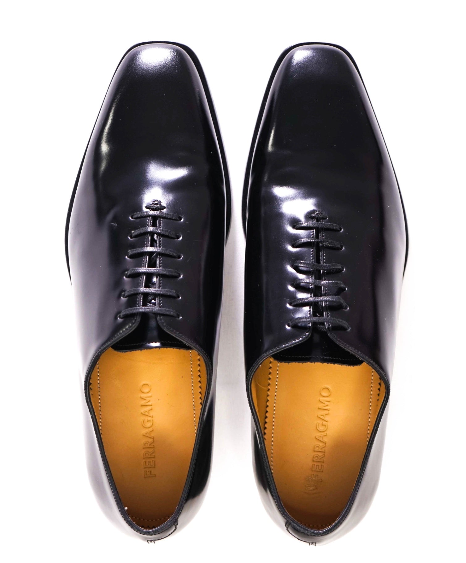 $1,090 Ferragamo Solid Black Leather Footwear 10.5 2E