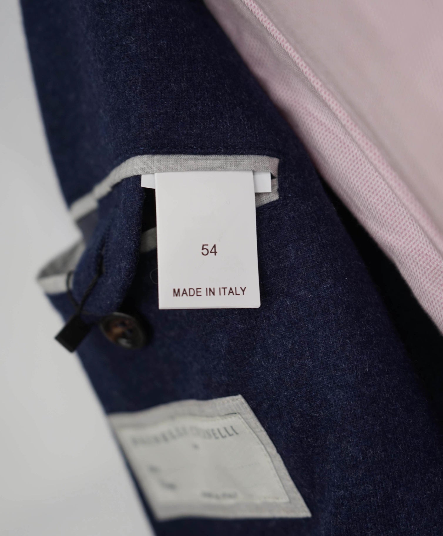 $3,990 Brunello Cucinelli Navy 2/3 Btn Roll 100% Cashmere Blazer 44