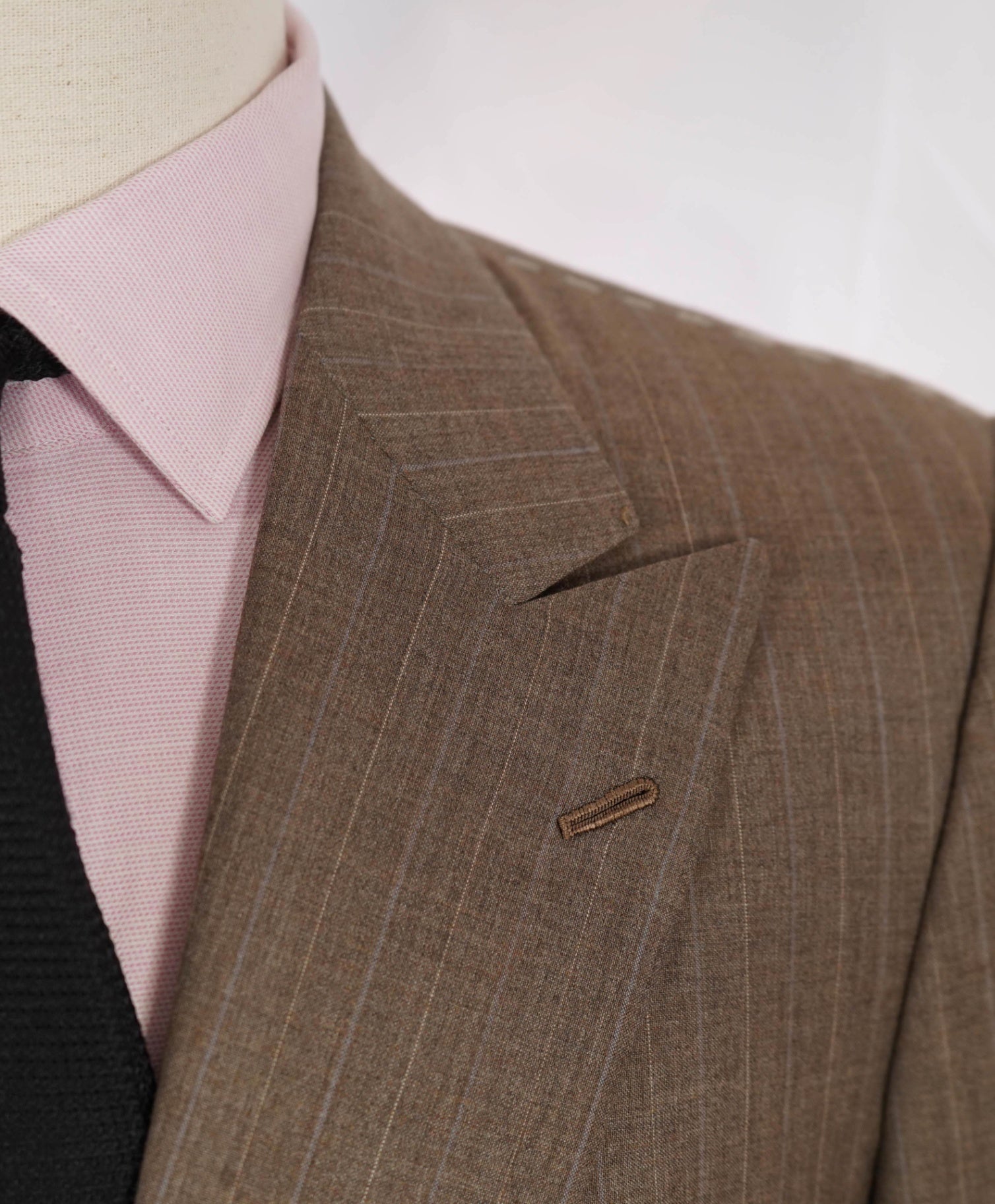 $12,420 Kiton Light Brown Striped 100% Cashmere Peak lapel Suit 40R