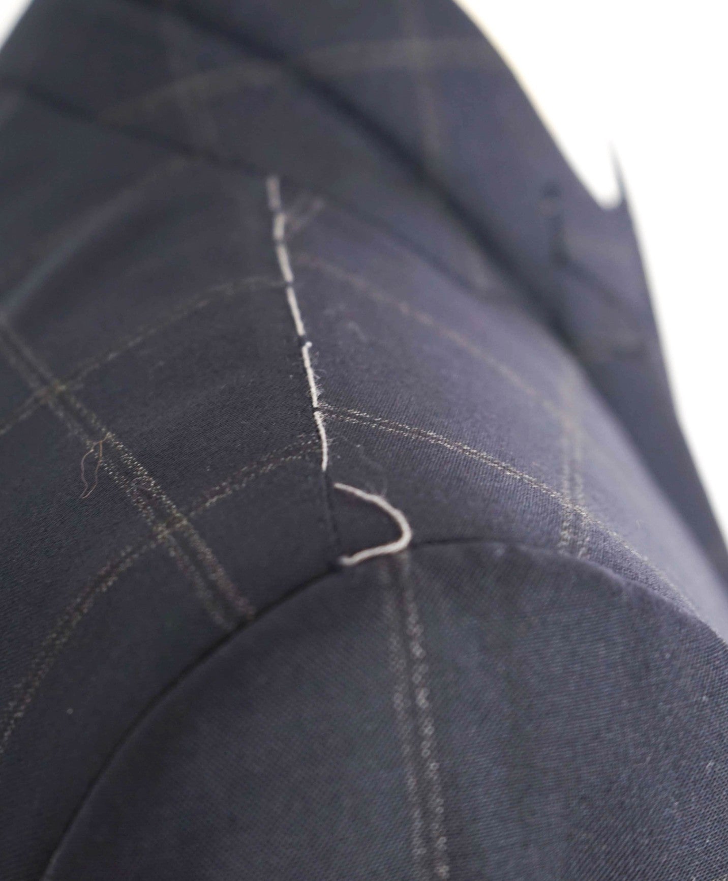 $5,970 Tom Ford Navy Check Peak Lapel Wool Suit 36R