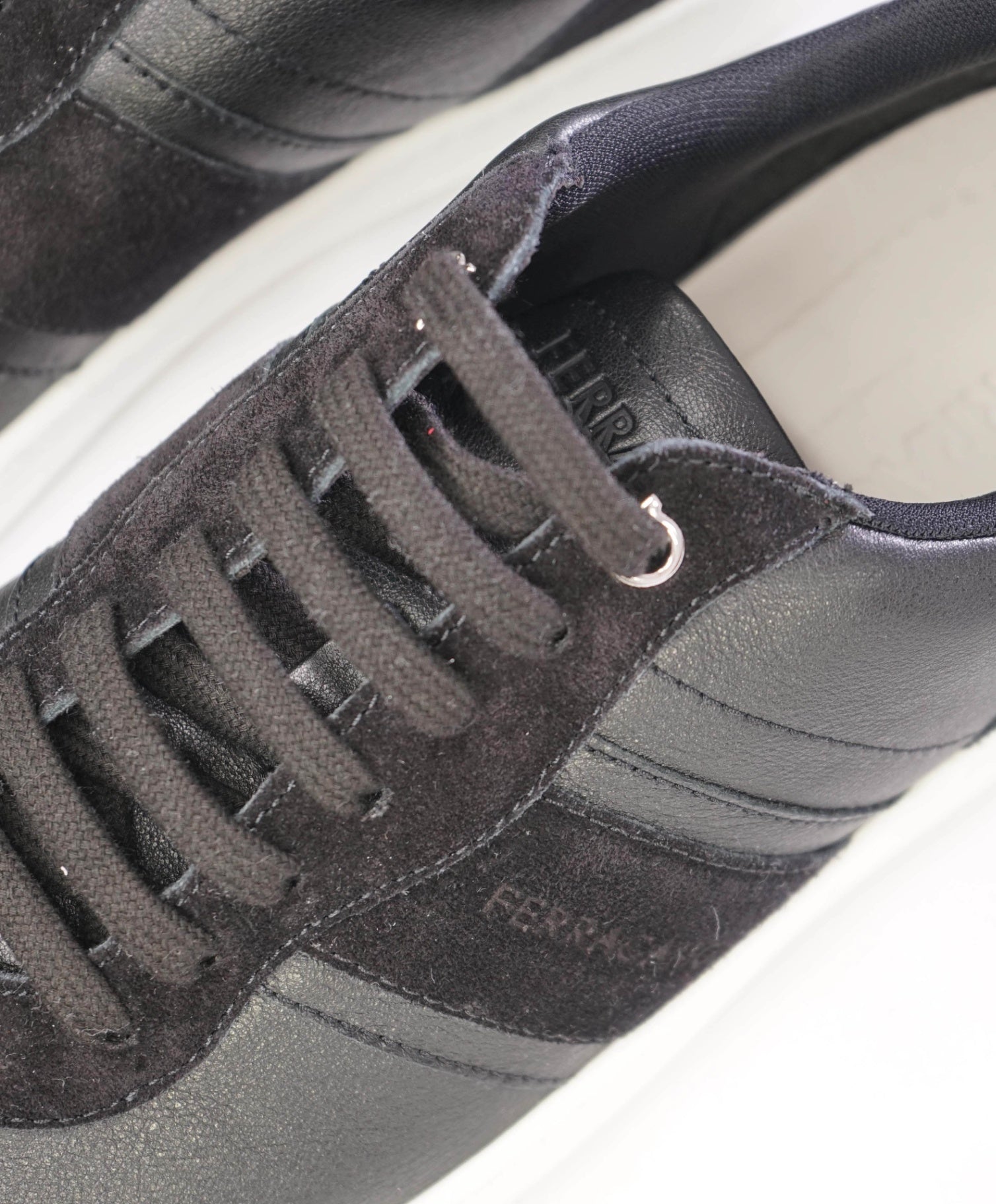 $750 Ferragamo "ACHILES" Black Sneakers Leather/Suede 8 M