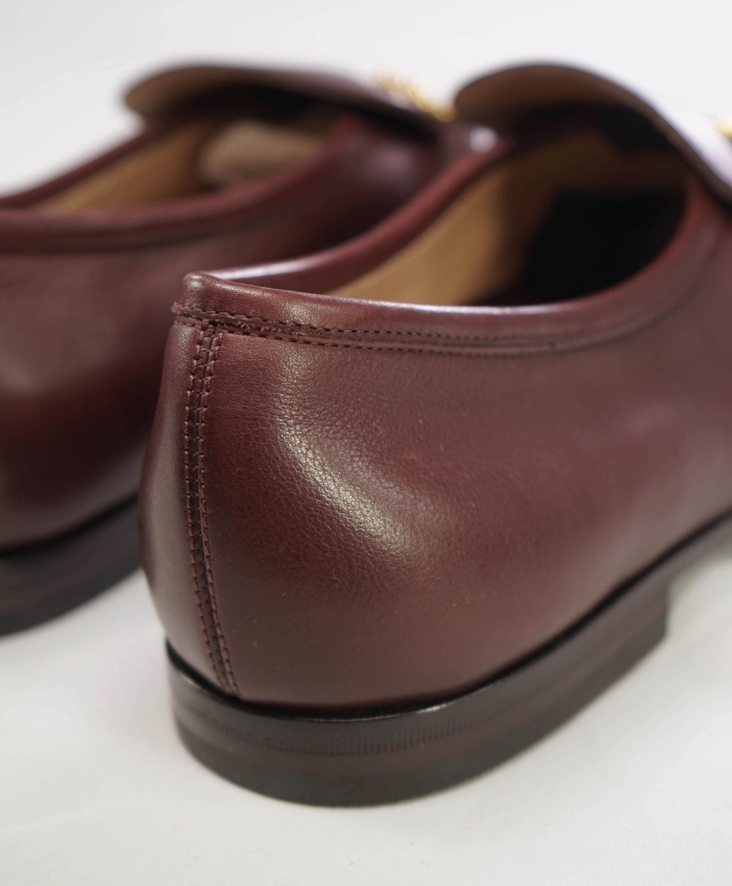 $850 Salvatore Ferragamo "Anderson" Burgundy/Gold Loafers 9.5 D