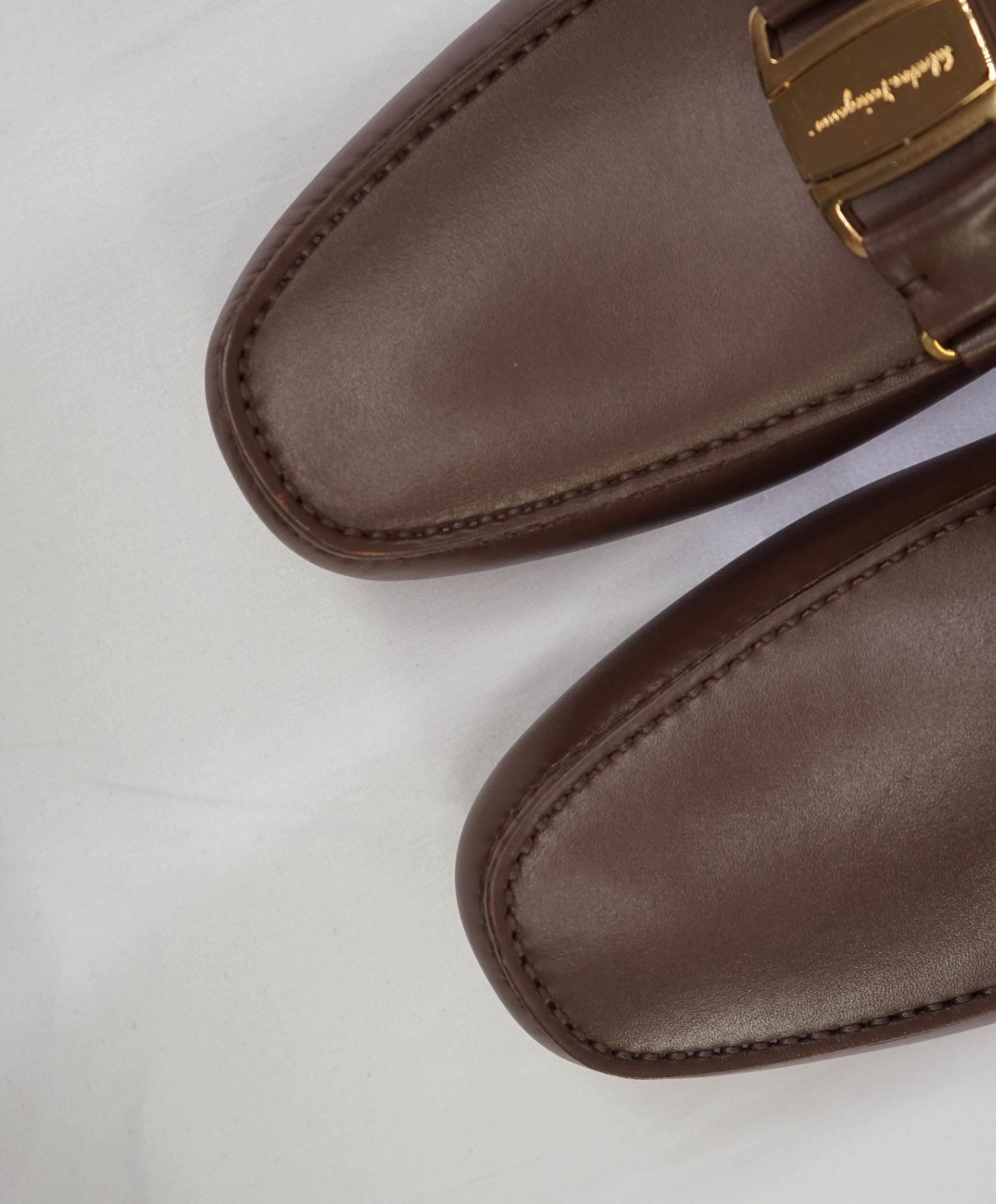 Salvatore Ferragamo "FRONT" Brown *Gold/Brown Reversible Buckle* 8.5 EE