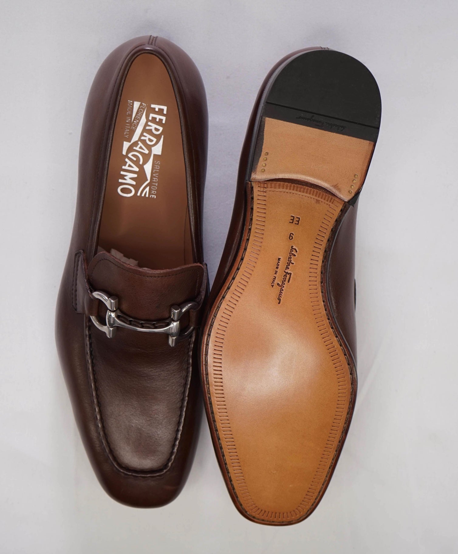 $850 Salvatore Ferragamo "STEVE" Brown/Silver Loafers Leather 9 EE