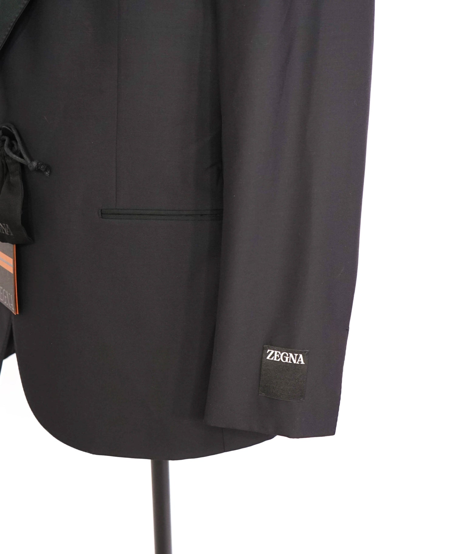 Zegna TROFEO 600 Solid Black 1-Btn Peak Lapel Dinner Jacket Blazer 46R