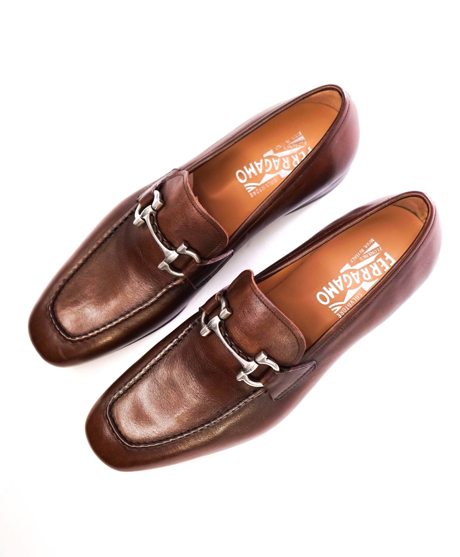 $850 Salvatore Ferragamo "STEVE" Brown/Silver Loafers Leather 9 EE