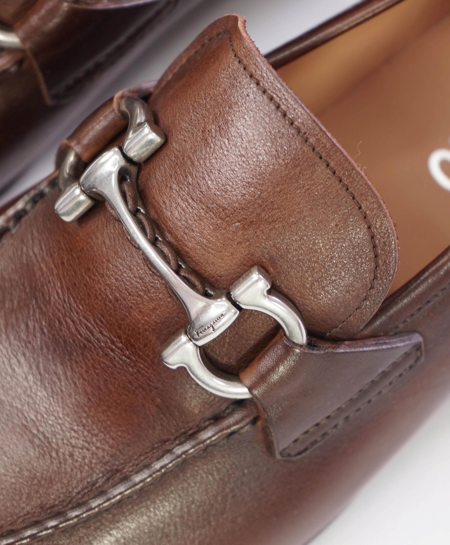 $850 Salvatore Ferragamo "STEVE" Brown/Silver Loafers Leather 9 EE