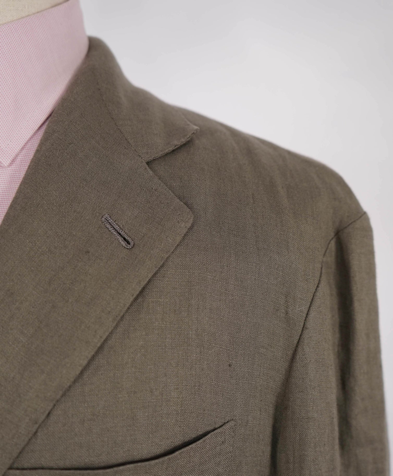 $6,000 Kiton Green/Gray Pure Linen 2/3 Button Roll Blazer 42R