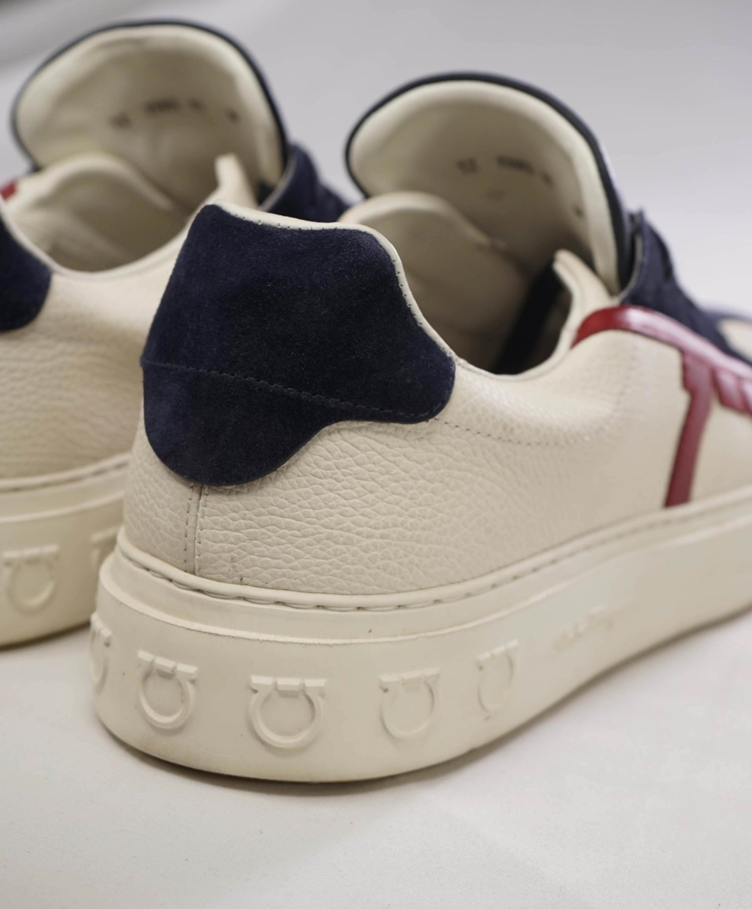 $750 Salvatore Ferragamo BORG 5 Navy/Red/White Sneaker 10 M