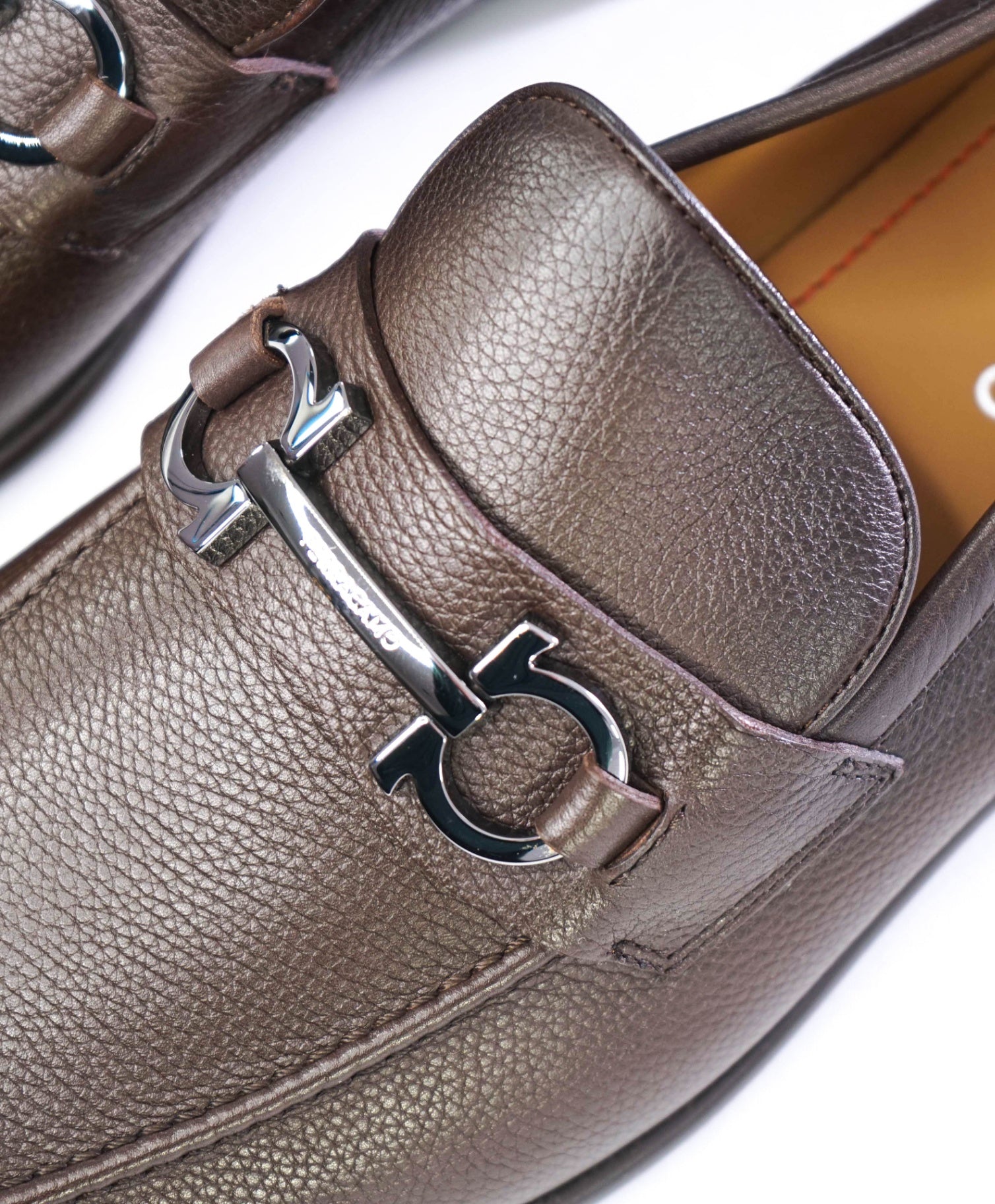 $895 SALVATORE FERRAGAMO - “FOSTER" Gancini Loafer Brown Leather - 10 E