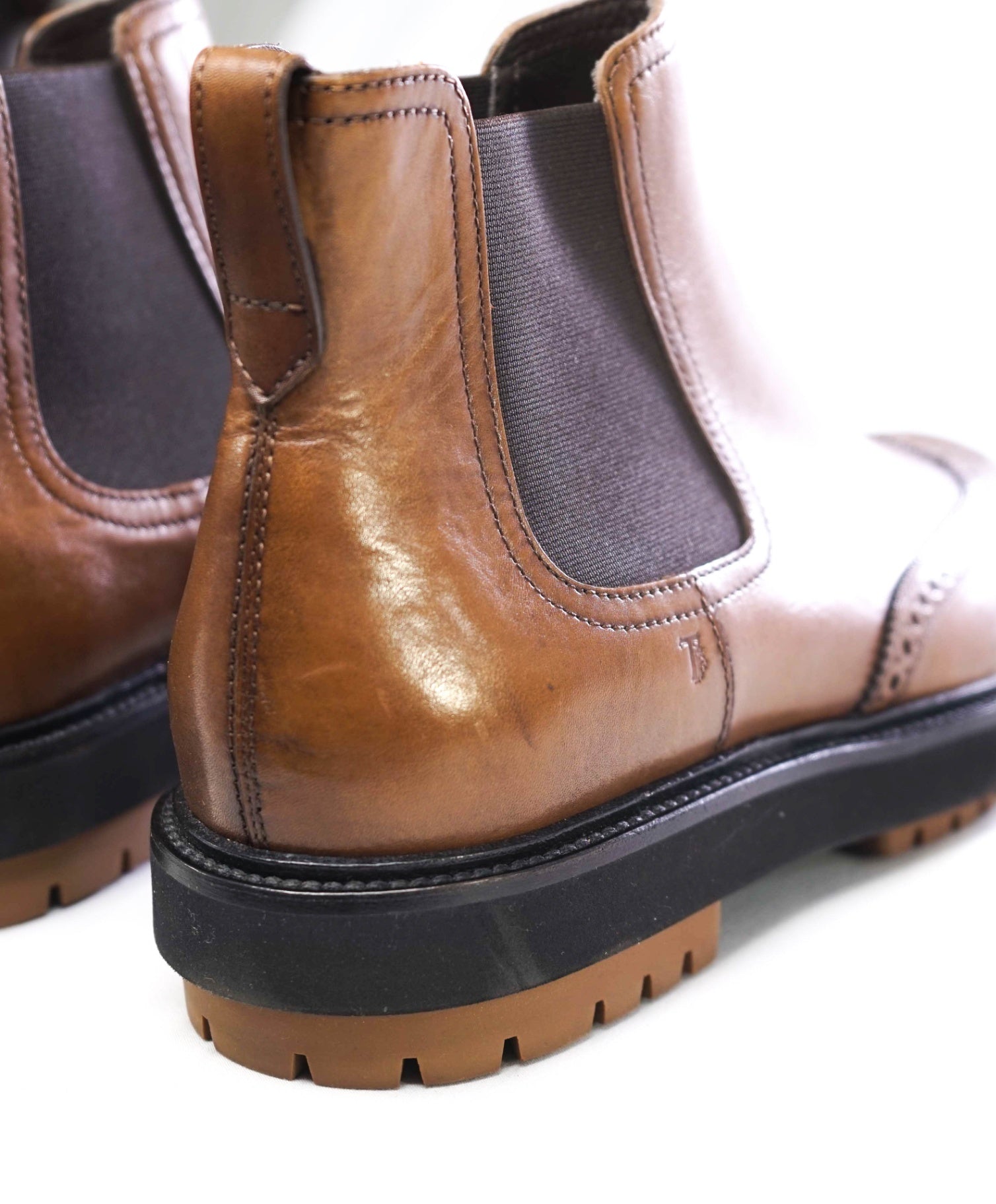 $1,095 Tod's Solid Brown Boots Leather Lug Sole US 9.5 UK 8.5