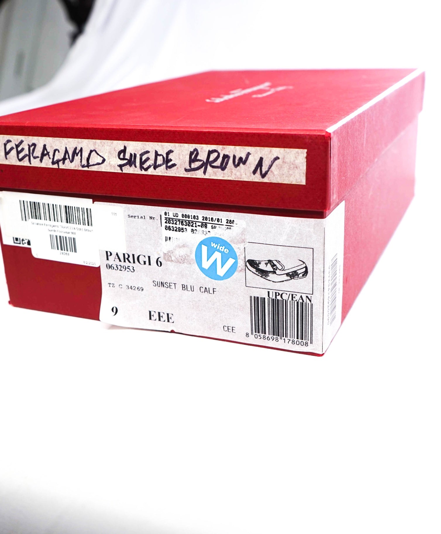 $1,395 SALVATORE FERRAGAMO - "CARMELO Tramezza" Brown Whole-Cut Silhouette Oxfords - 9 EE