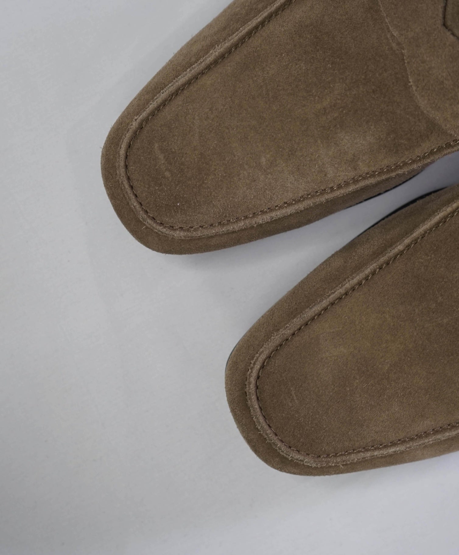 $750 Tod's Solid Tan Loafers Suede Footwear US 9 UK 8