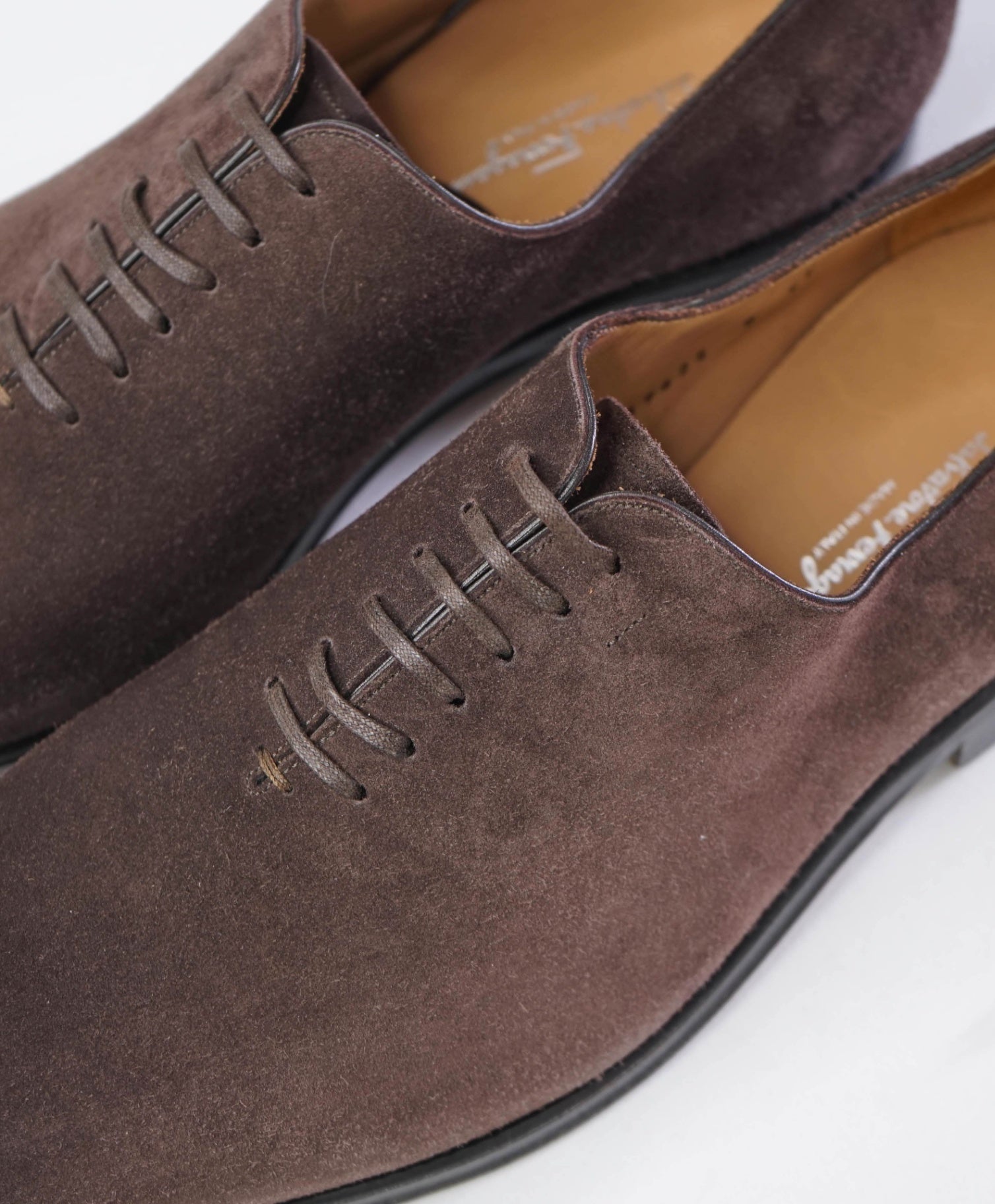 $1,395 SALVATORE FERRAGAMO - "CARMELO Tramezza" Brown Whole-Cut Silhouette Oxfords - 9 EE