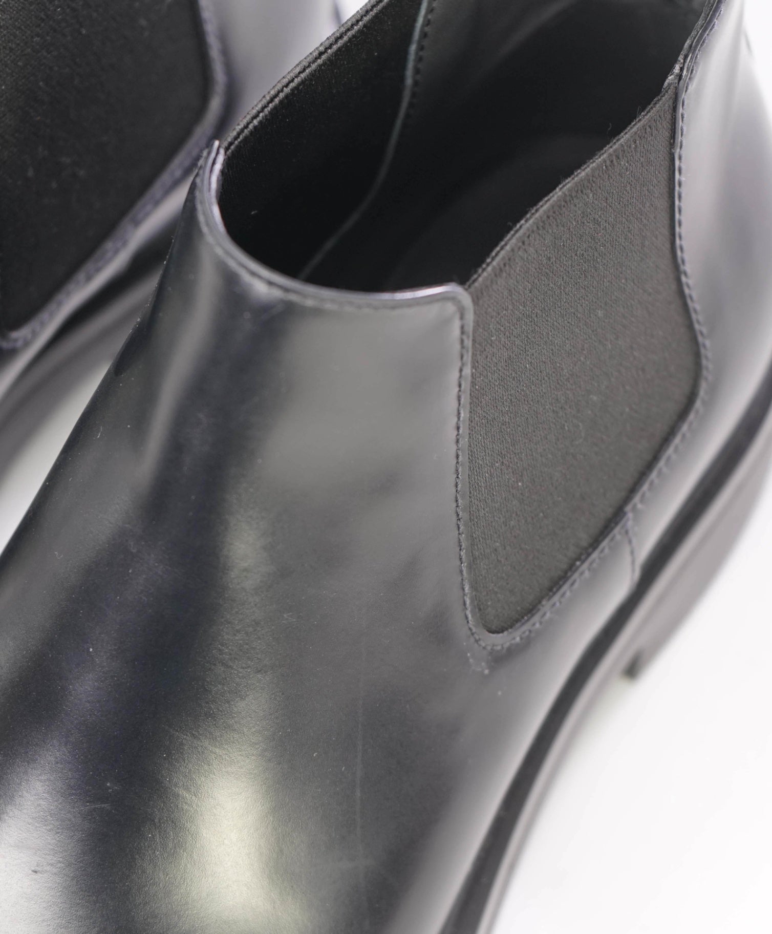 $1,320 Prada Brushed Leather Chelsea Boots Black Leather 8.5US (7.5UK)