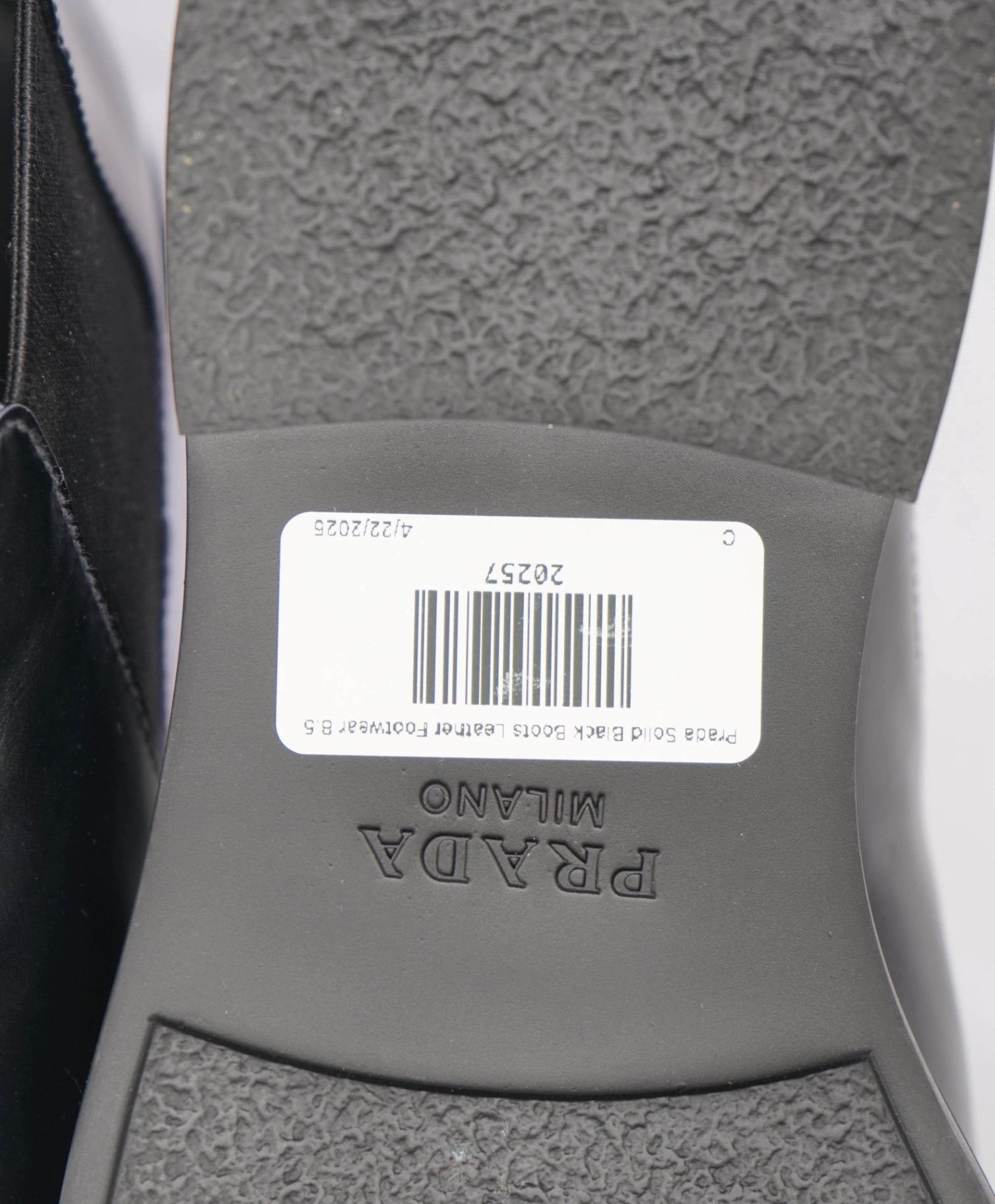 $1,320 Prada Brushed Leather Chelsea Boots Black Leather 8.5US (7.5UK)