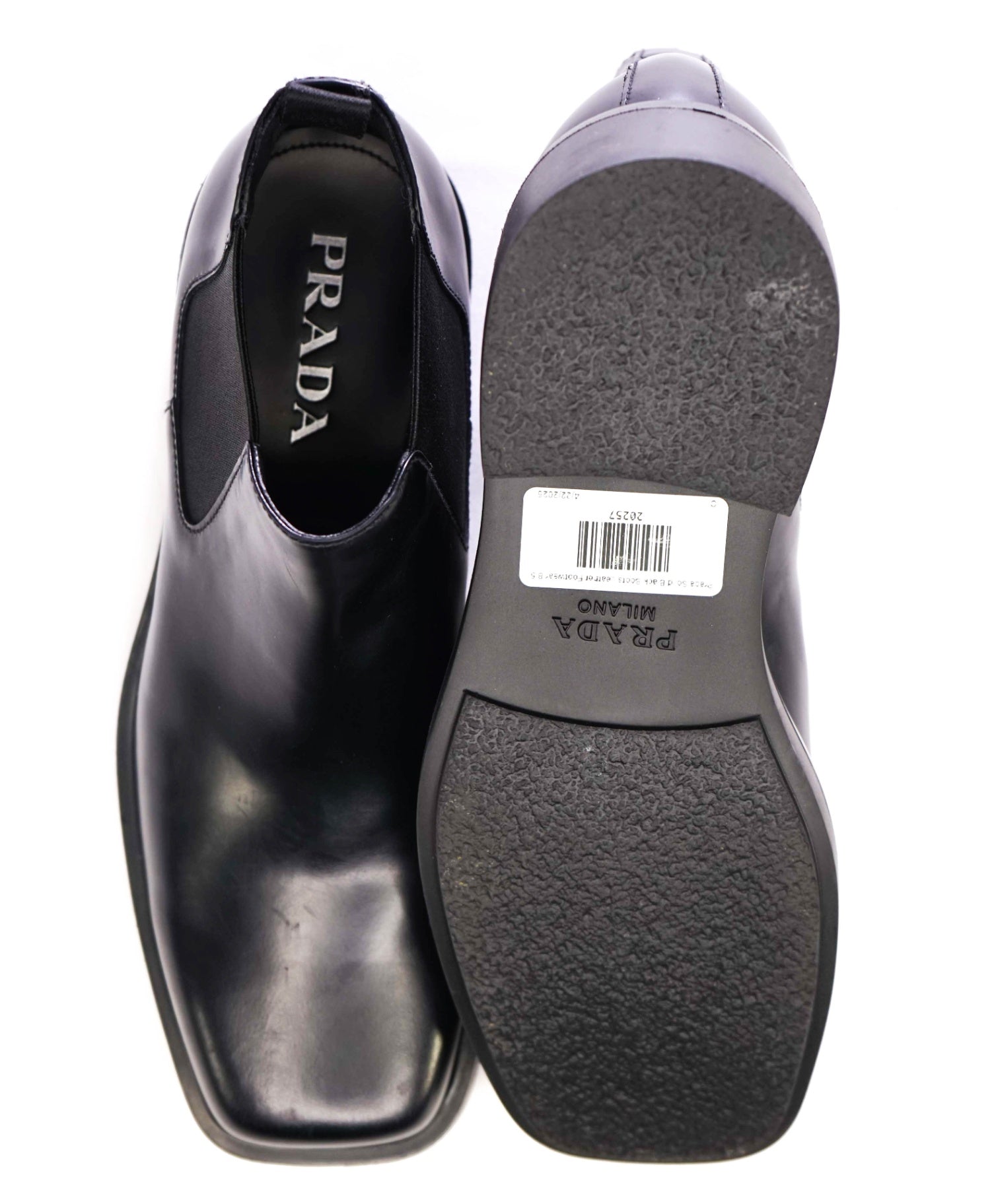 $1,320 Prada Brushed Leather Chelsea Boots Black Leather 8.5US (7.5UK)