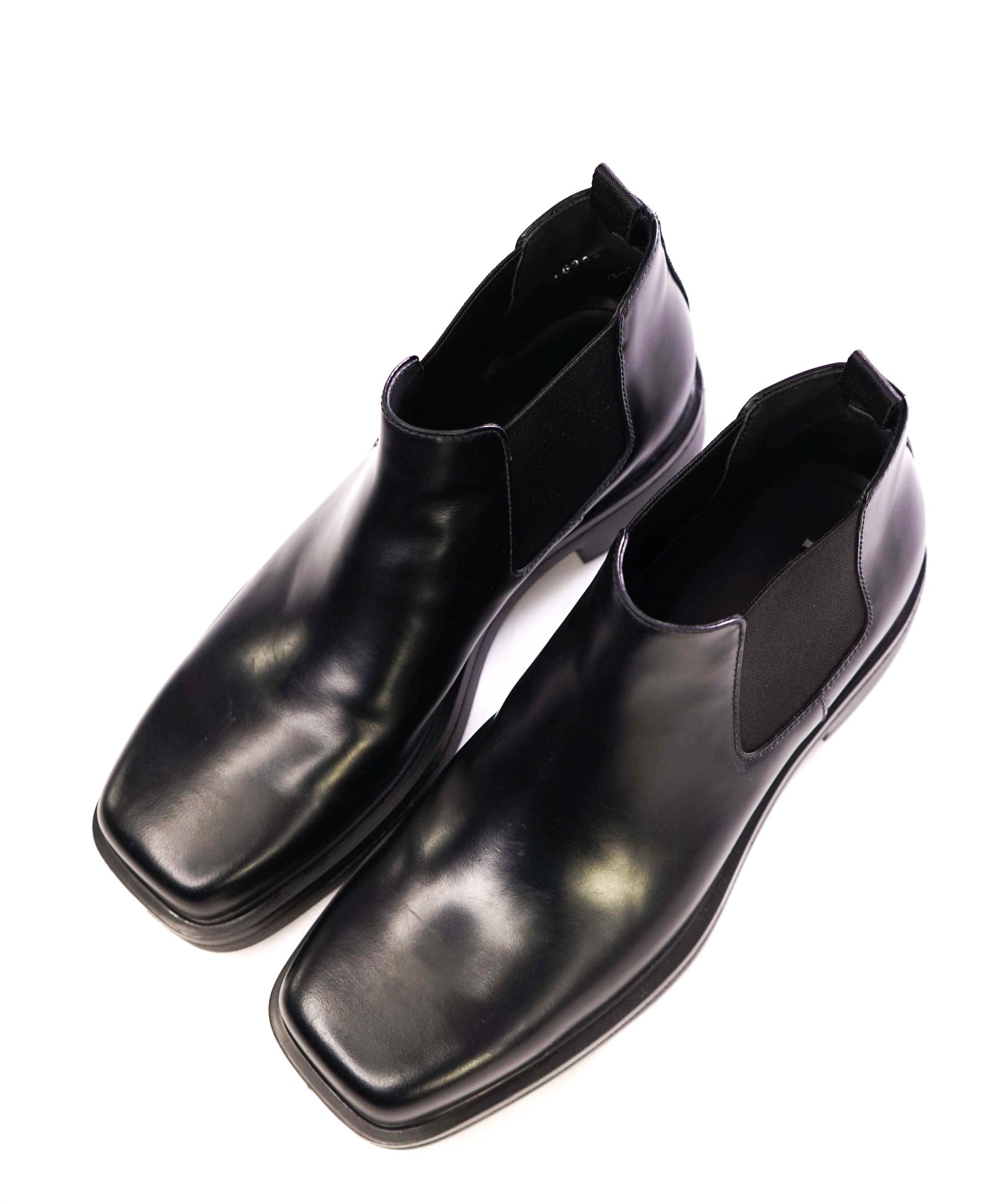$1,320 Prada Brushed Leather Chelsea Boots Black Leather 8.5US (7.5UK)