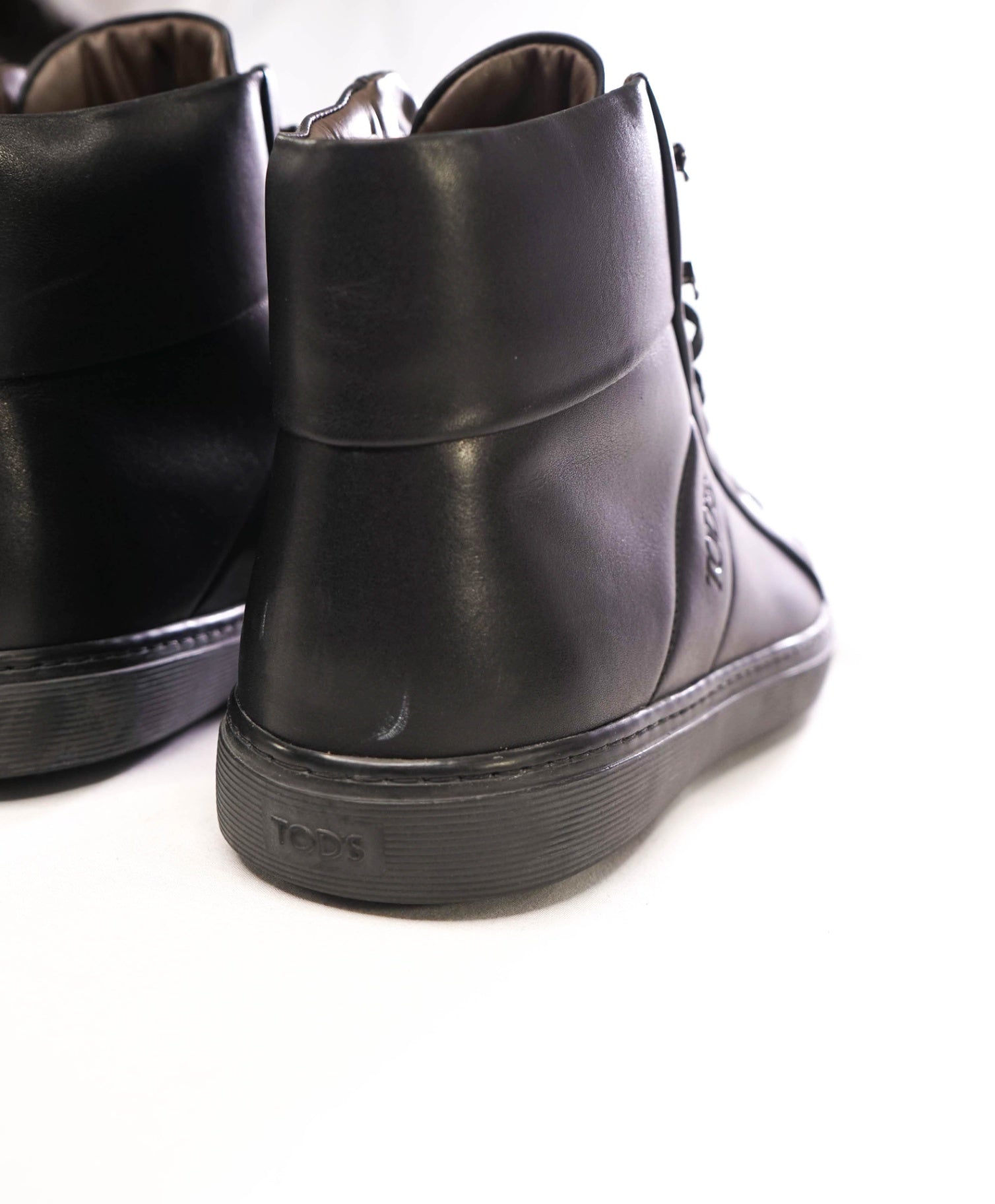$700 Tod's Solid Black Leather Hightop Sneakers US 7