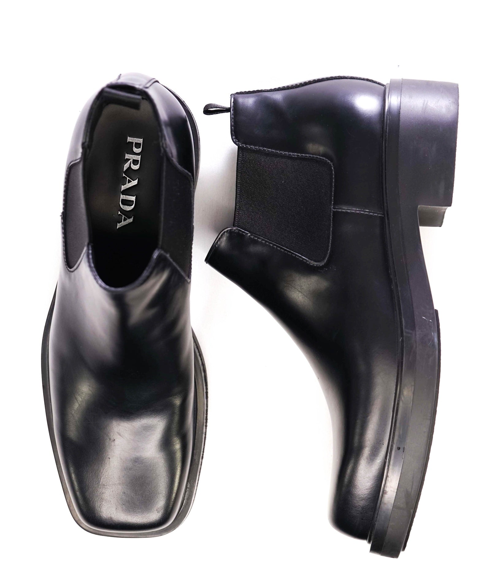 $1,320 Prada Brushed Leather Chelsea Boots Black Leather 8.5US (7.5UK)