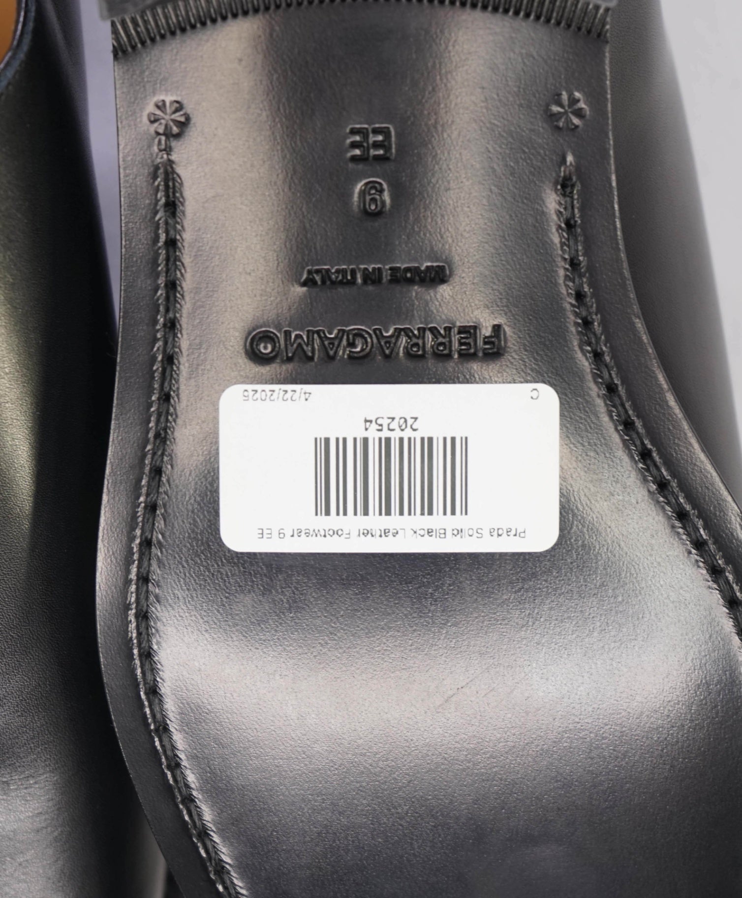 Salvatore Ferragamo "GEOFFREY" Wholecut Leather Oxfords 9 EE