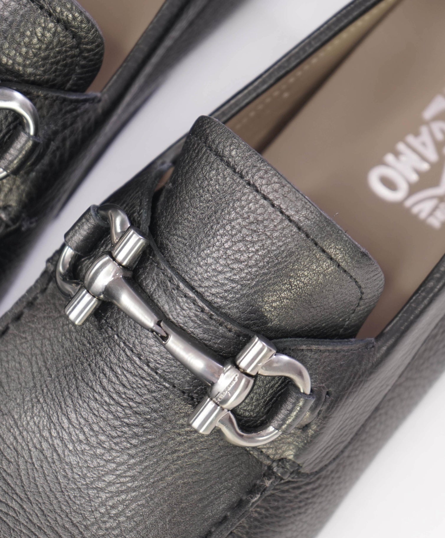 $795 Salvatore Ferragamo Black Pebbled Leather "PARIGI" Loafers 10.5 D