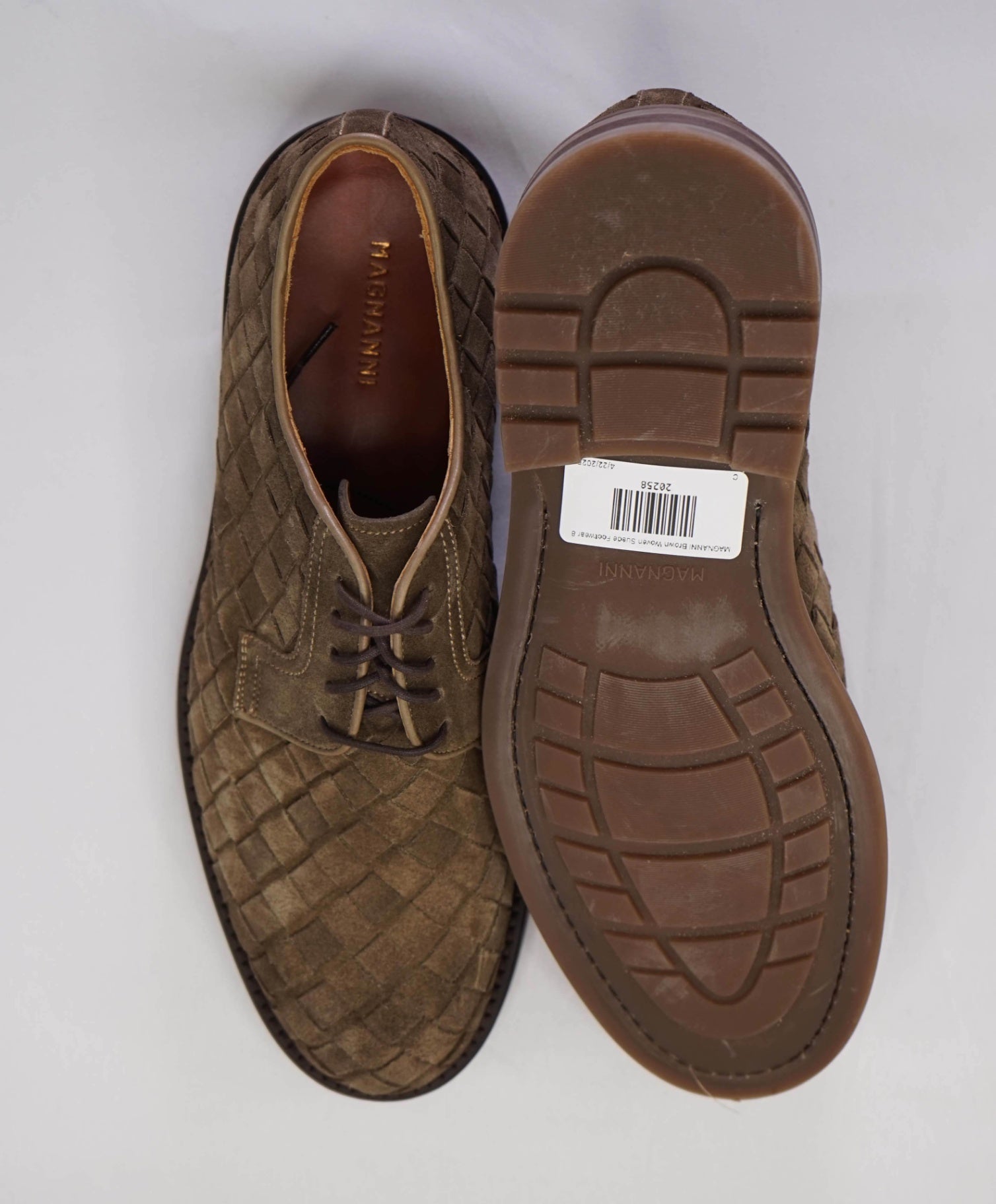 $495 MAGNANNI Brown Woven Suede Oxfords 8