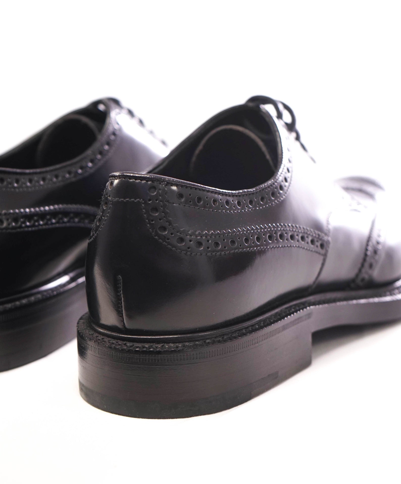$1,150 Prada Classic Black Leather Brogue Wingtip Oxfords 8.5 (7.5 UK)