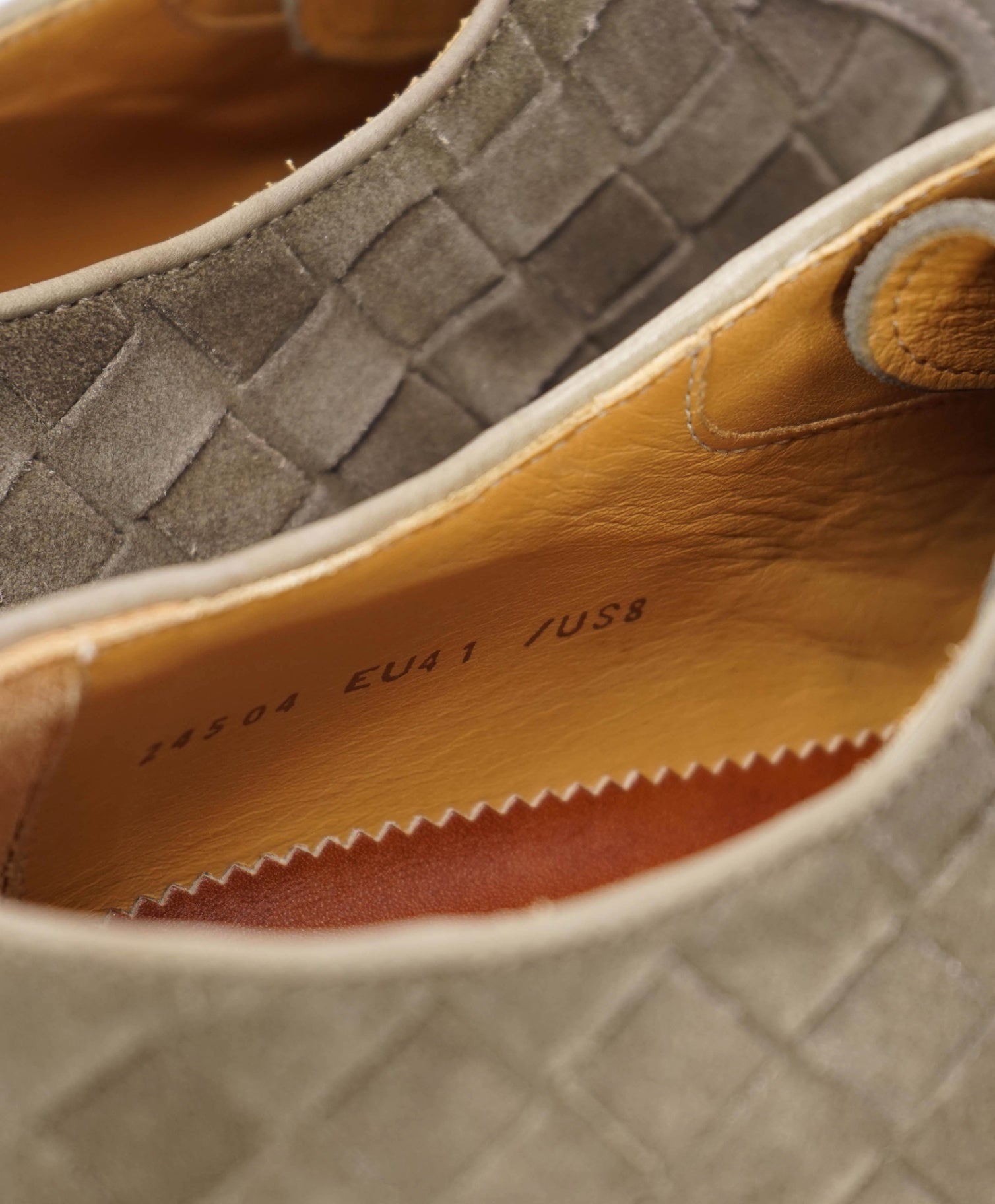 $495 MAGNANNI Brown Woven Suede Oxfords 8