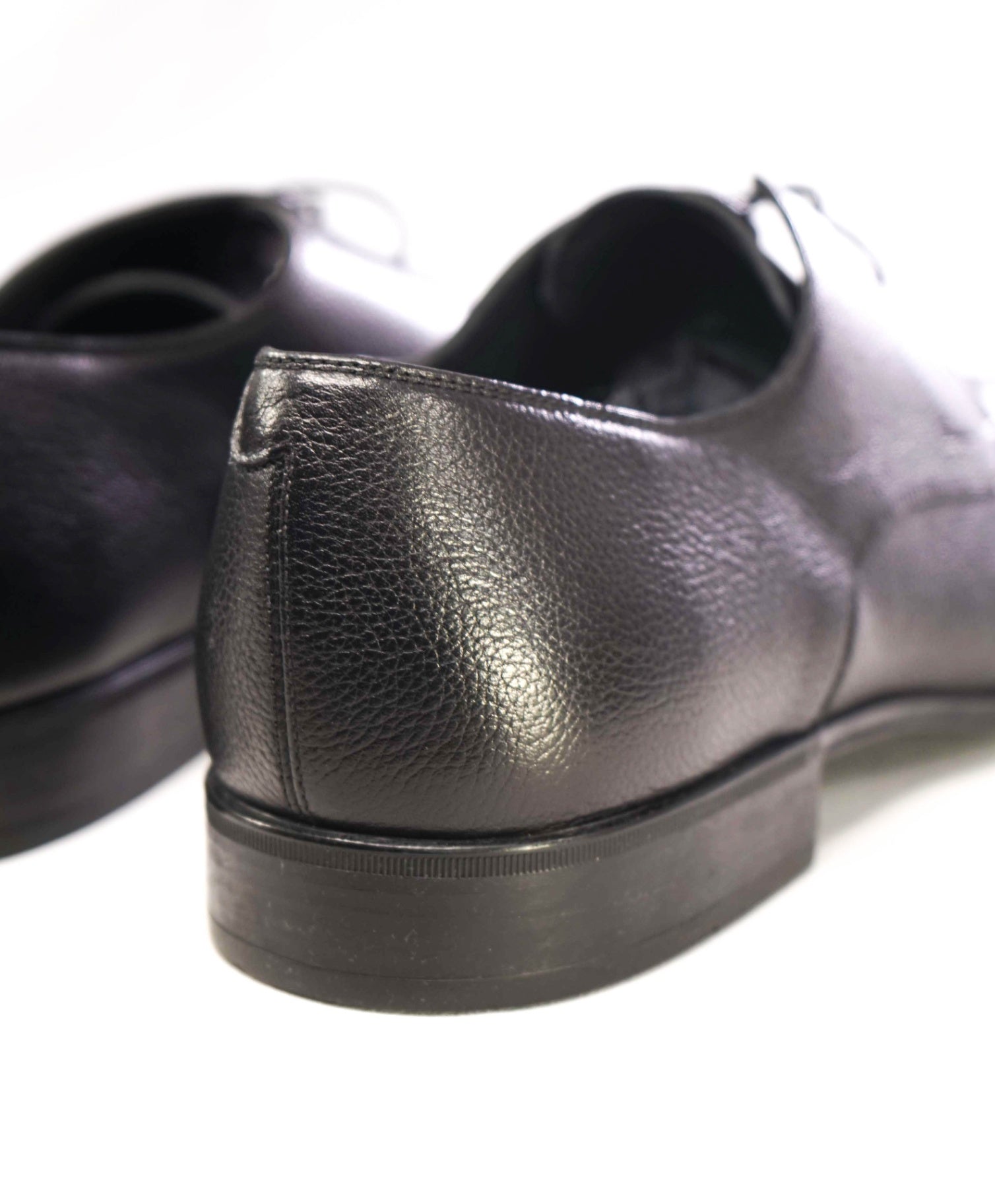 $850 Salvatore Ferragamo Black "FORTUNATO" Pebbled Leather 10.5 D