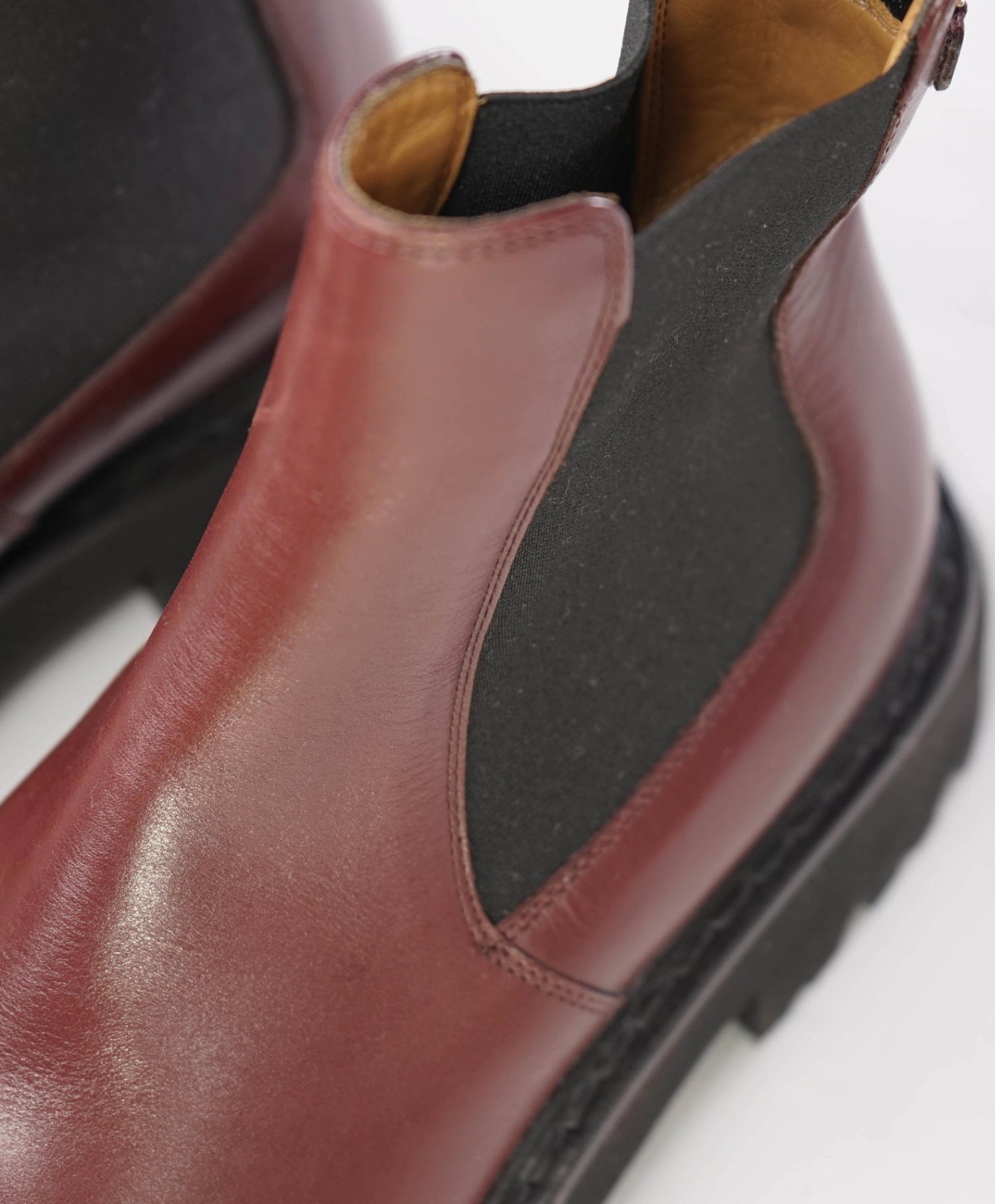 $950 Salvatore Ferragamo Oxblood "GEORGE 2"Chelsea Boots US 8 M