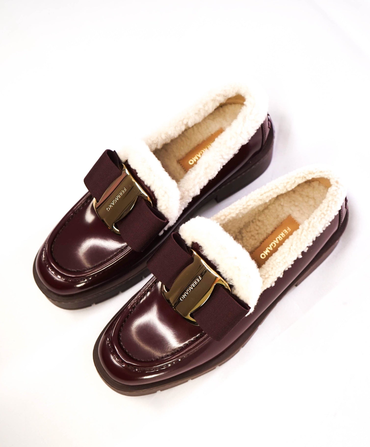 $1,190 Ferragamo Vara Bow Genuine Shearling Lined Loafer 6 C