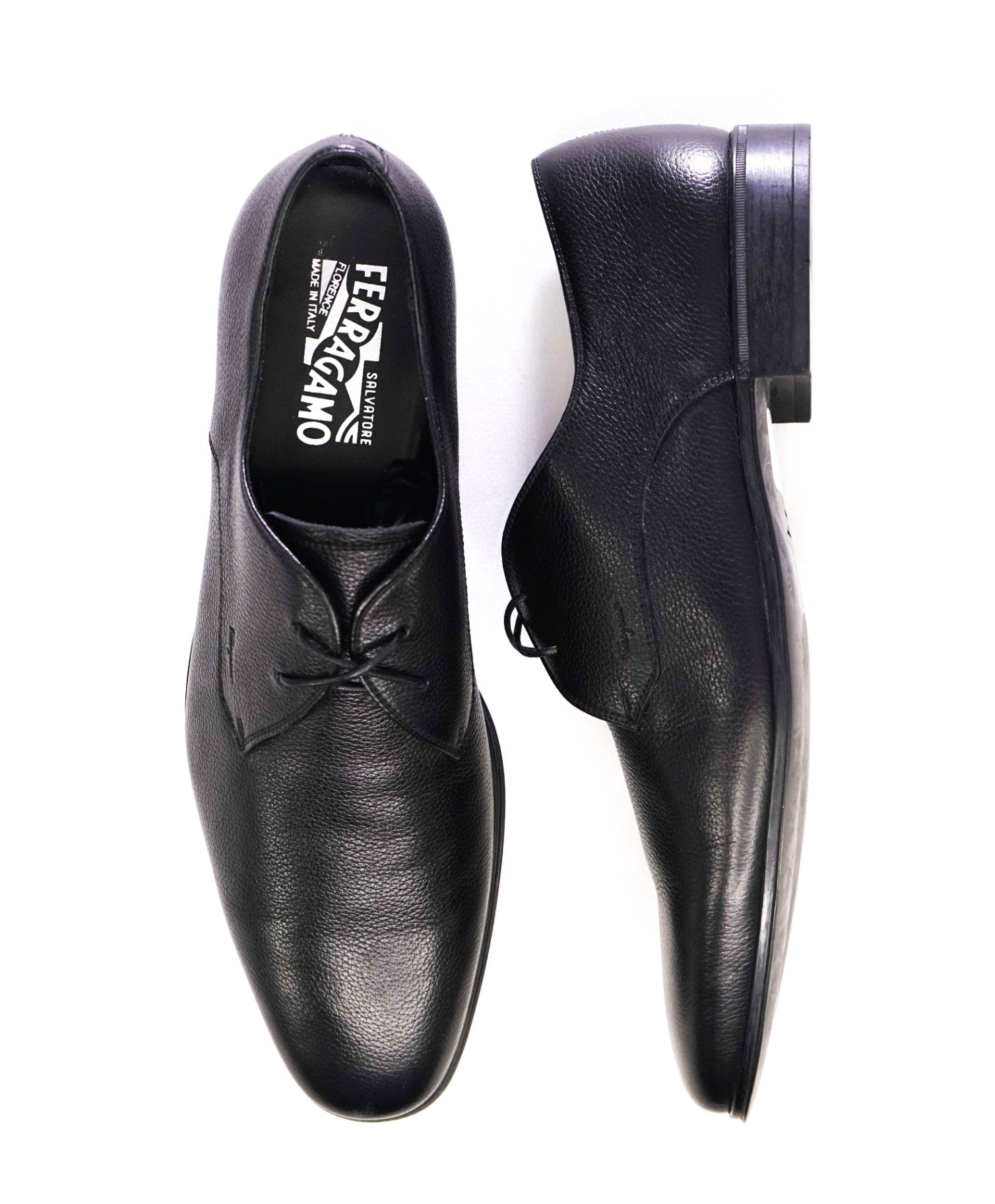 $850 Salvatore Ferragamo Black "FORTUNATO" Pebbled Leather 10.5 D