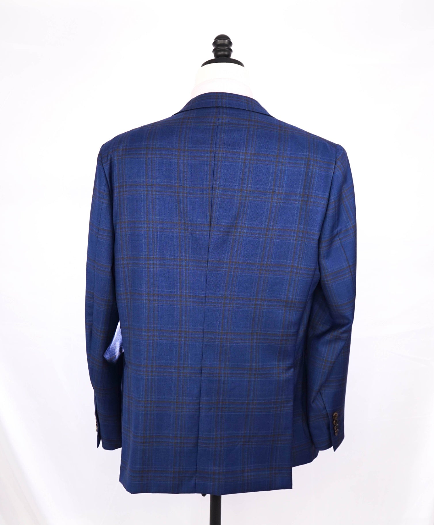 $3,995 ERMENEGILDO ZEGNA- “Achillfarm” Su Misura Silk Blazer- 44L