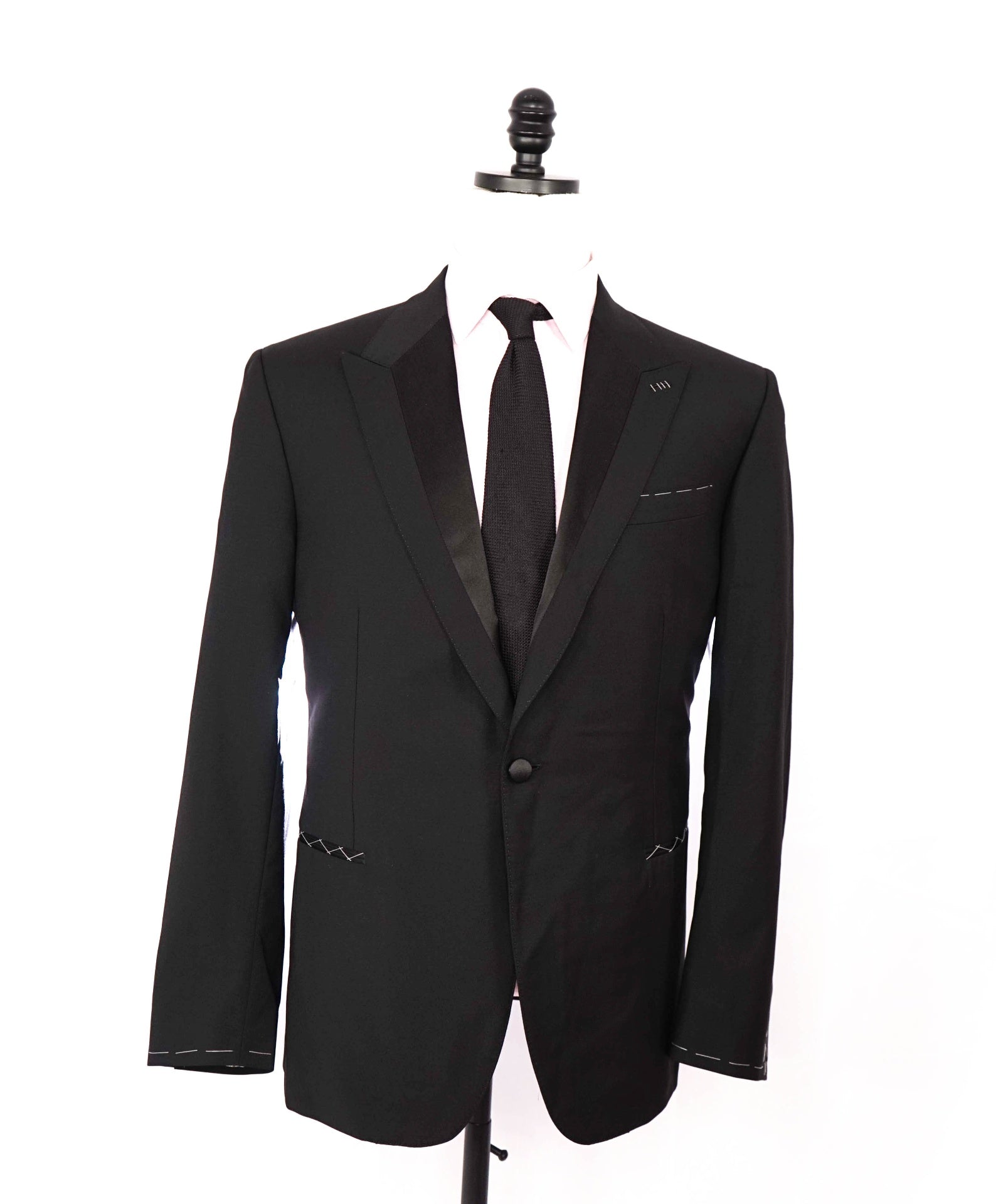 $6,270 BRIONI - *CELEB FAVORITE* Hand Made Black Peak Lapel Tuxedo - 44R