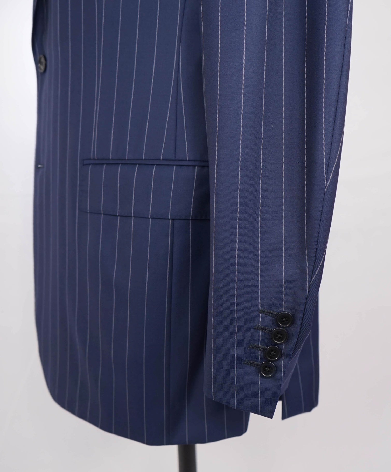 $3,995 Ermenegildo Zegna "15 MILMIL 15" Navy Pinstripe Suit 44L