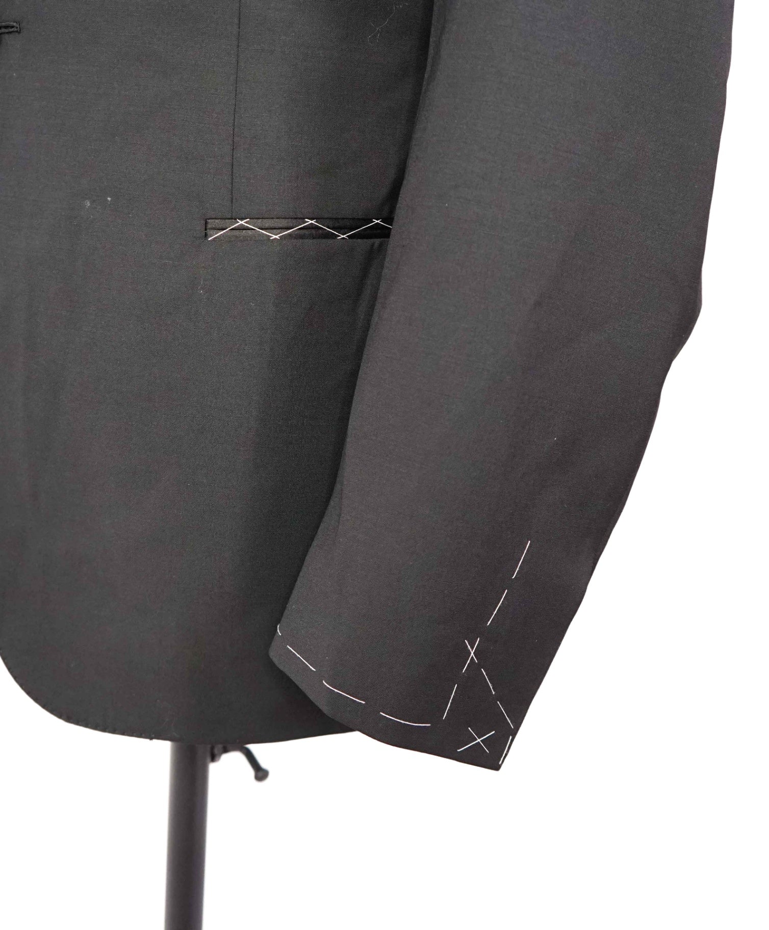 $6,270 BRIONI - *CELEB FAVORITE* Hand Made Black Peak Lapel Tuxedo - 44R