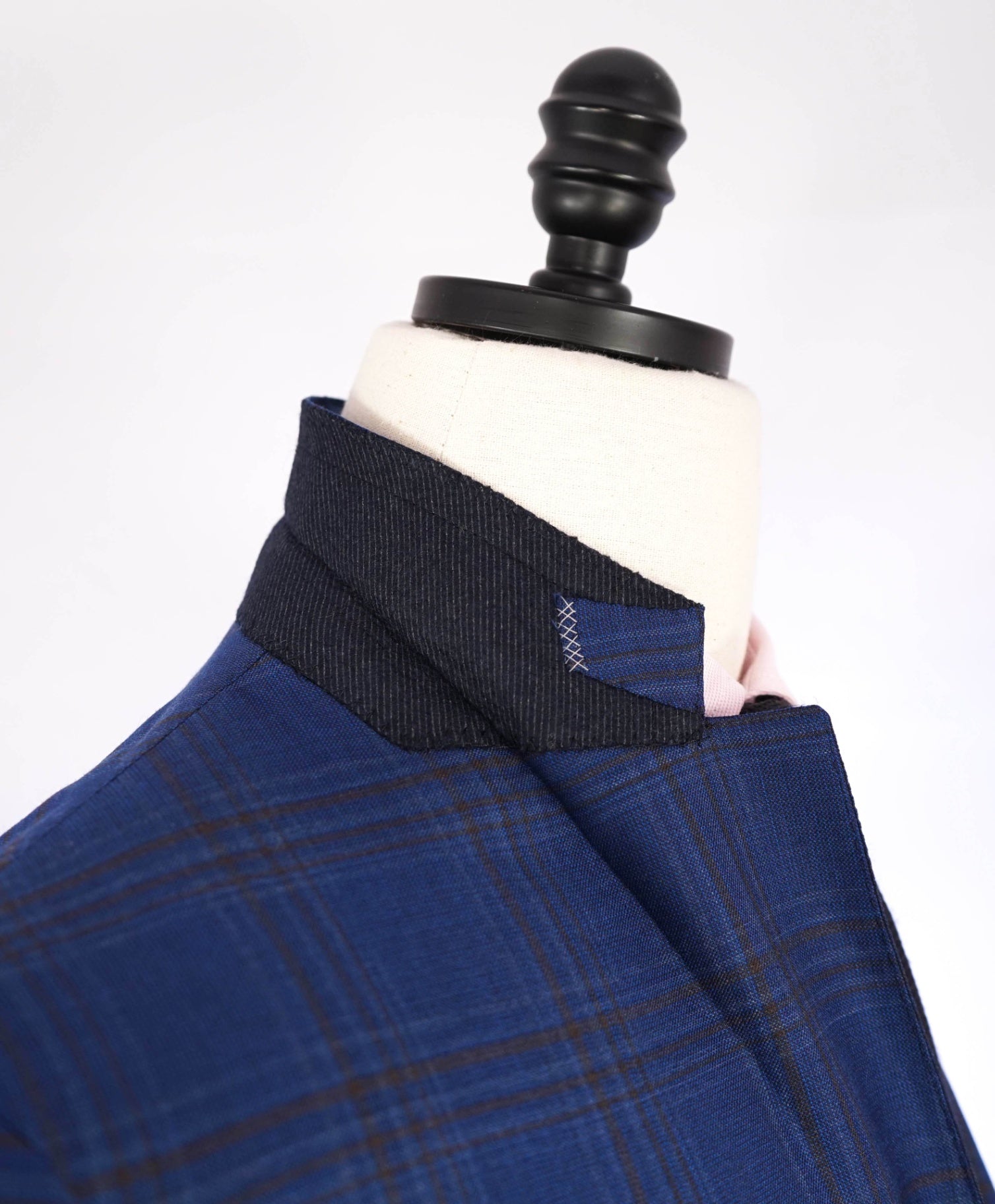 $3,995 ERMENEGILDO ZEGNA- “Achillfarm” Su Misura Silk Blazer- 44L