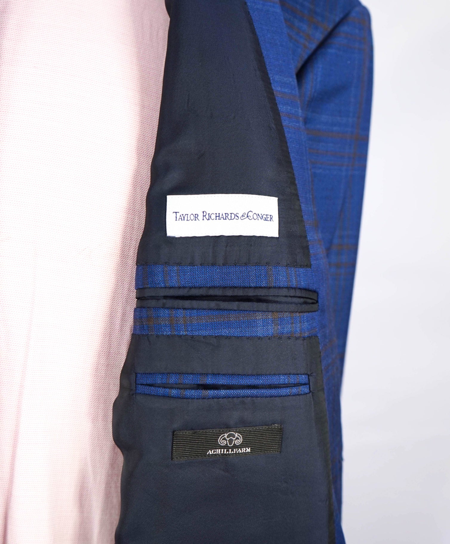 $3,995 ERMENEGILDO ZEGNA- “Achillfarm” Su Misura Silk Blazer- 44L