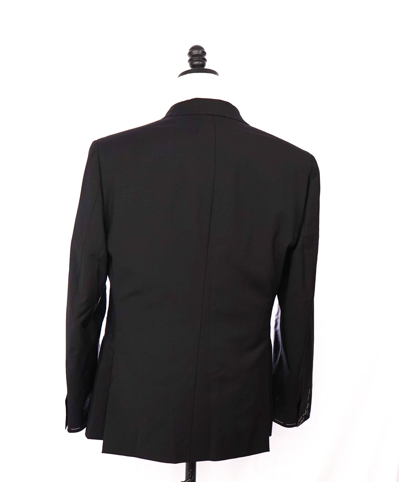$6,270 BRIONI - *CELEB FAVORITE* Hand Made Black Peak Lapel Tuxedo - 44R