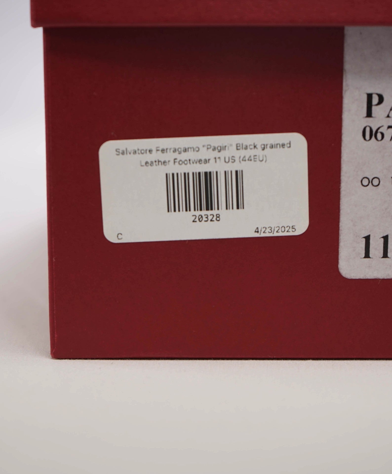 $800 FERRAGAMO "PARIGI" Black Pebbled Leather Loafer 11 D (44 EU)