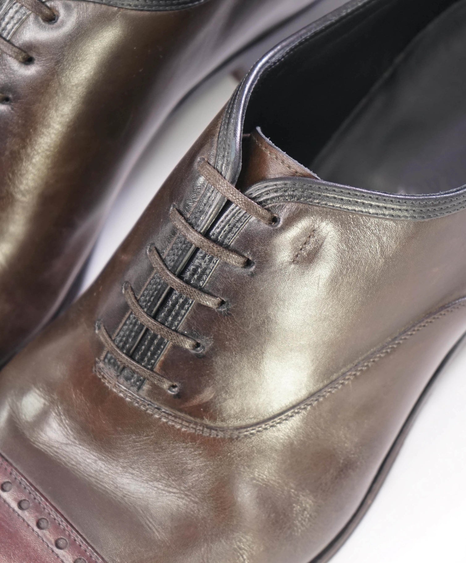 SALVATORE FERRAGAMO - "Limited Edition Tramezza" Burgundy Oxfords - 10 EE