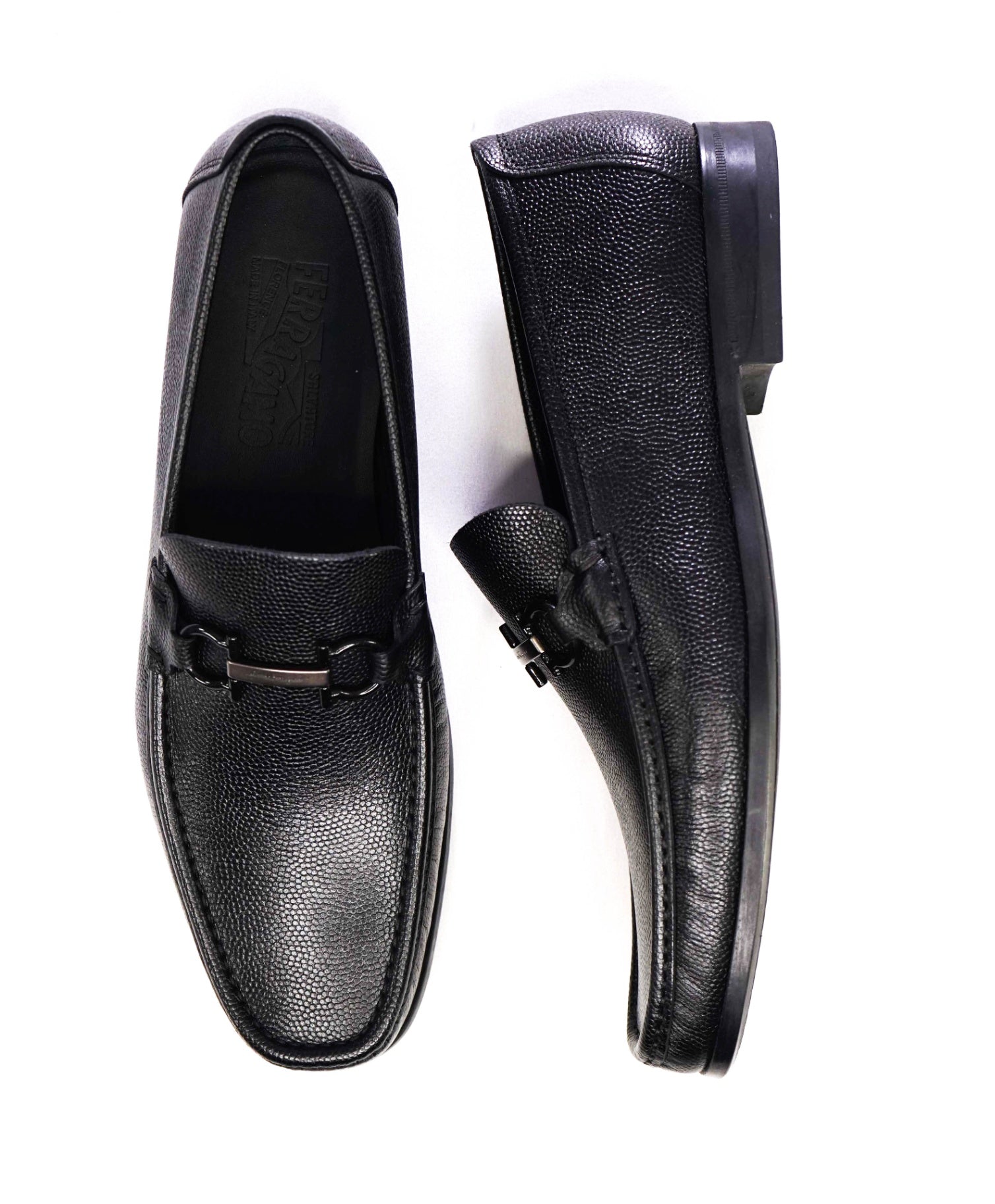 $850 Salvatore Ferragamo "REGAL" Black Leather Loafers 9.5