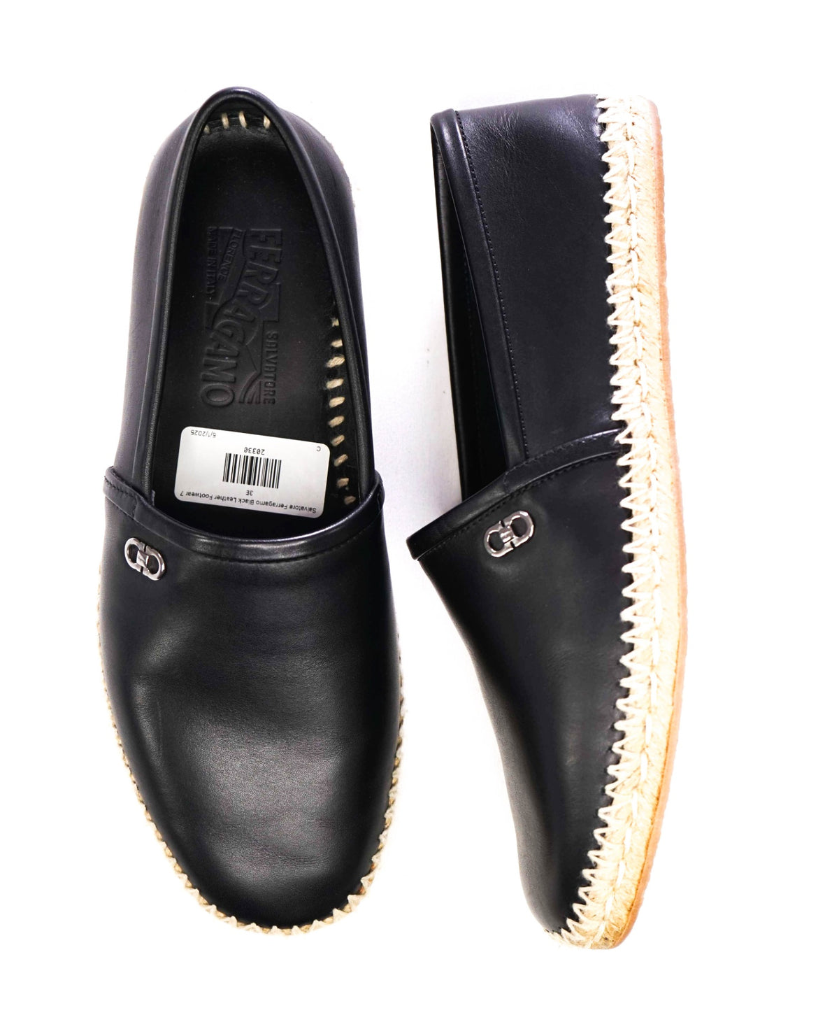 $750 SALVATORE FERRAGAMO -  display picture 2