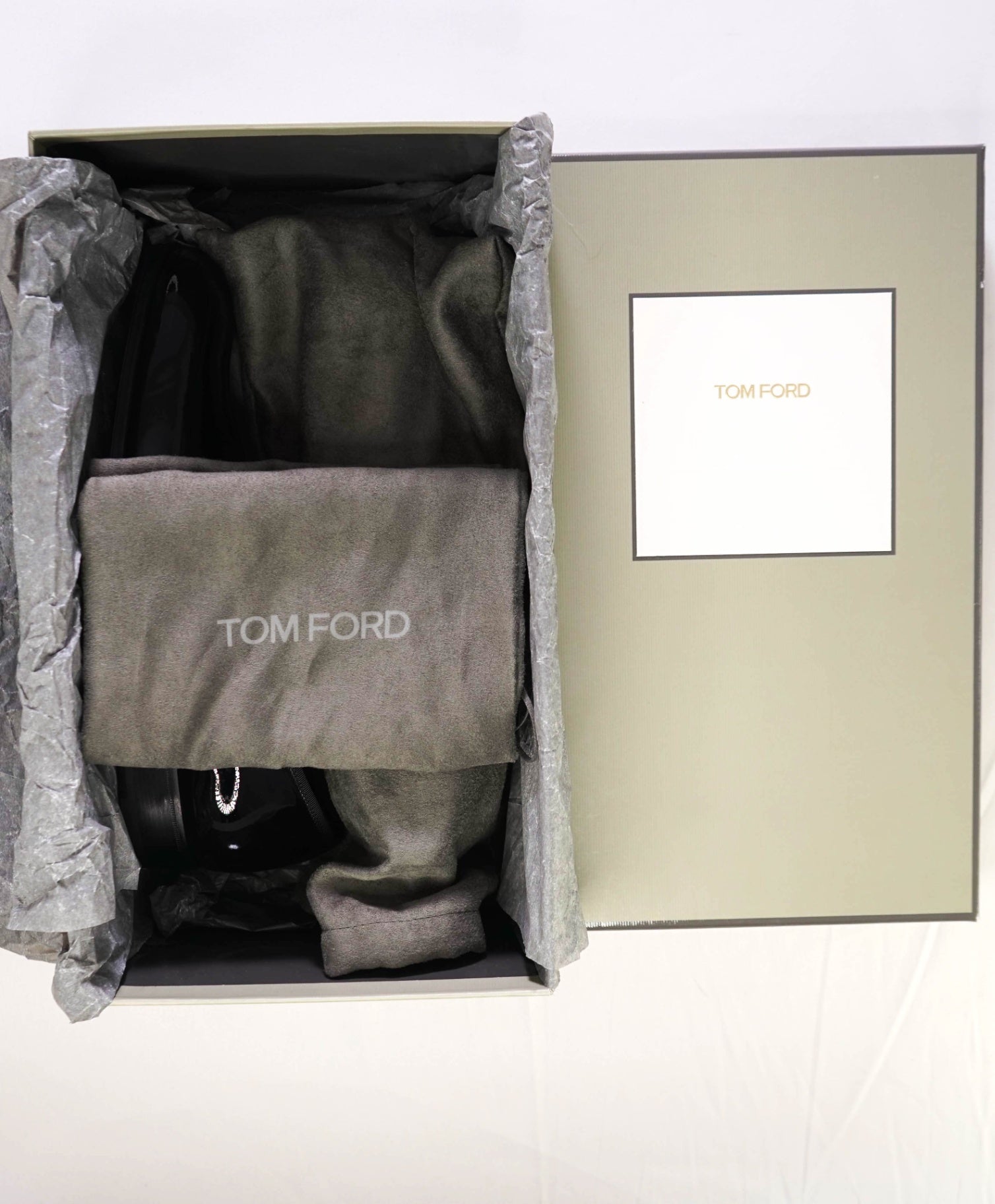 $1,750 TOM FORD Black Patent Leather Tuxedo Loafers 8.5 US (8T)